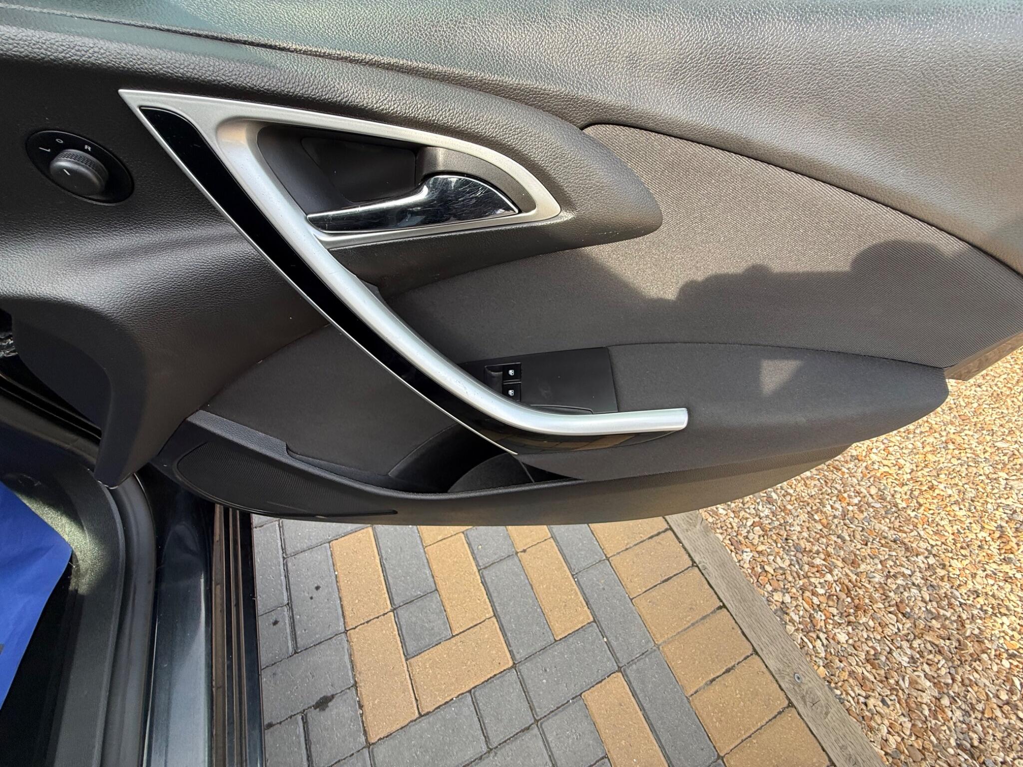Vauxhall Astra view 36