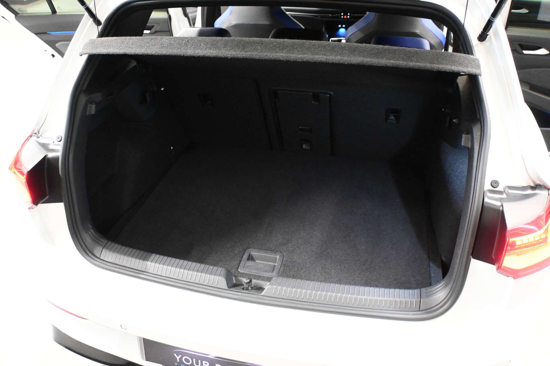 Volkswagen Golf view 71