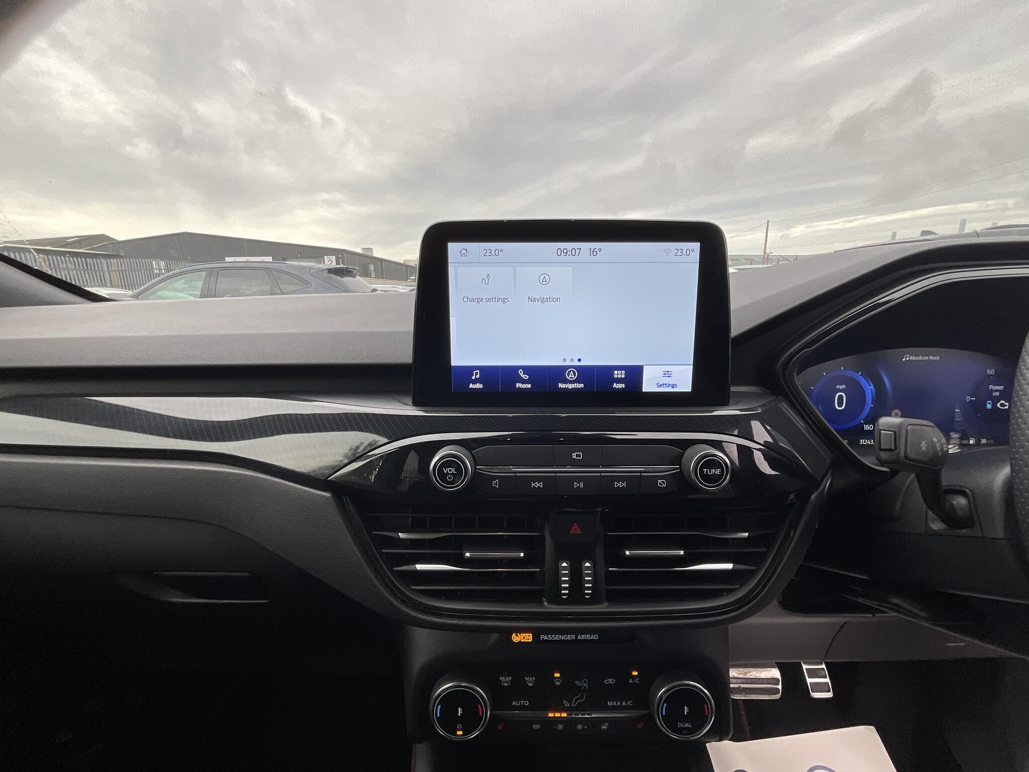 Ford Kuga view 36