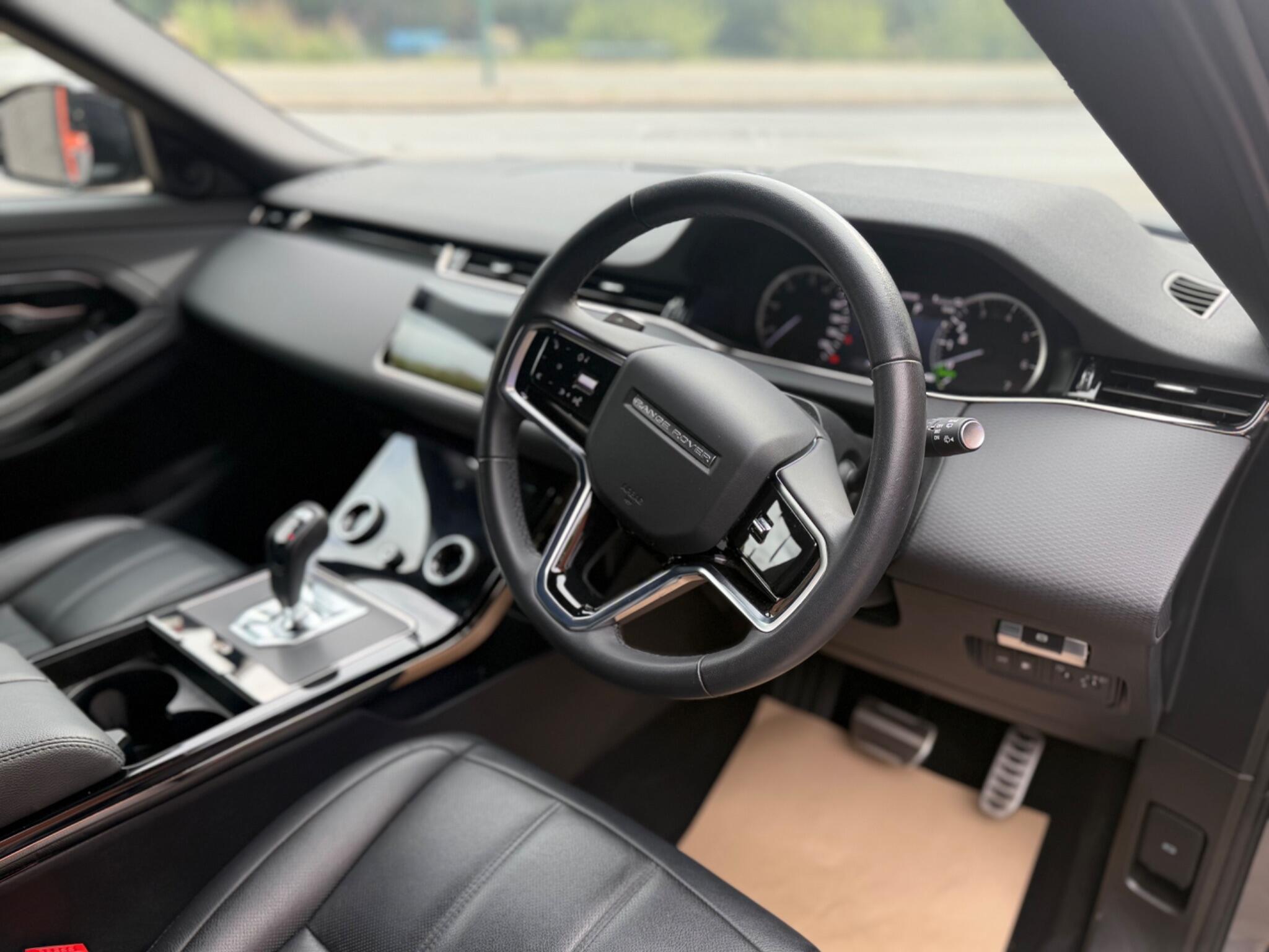 Land Rover Range Rover Evoque view 27