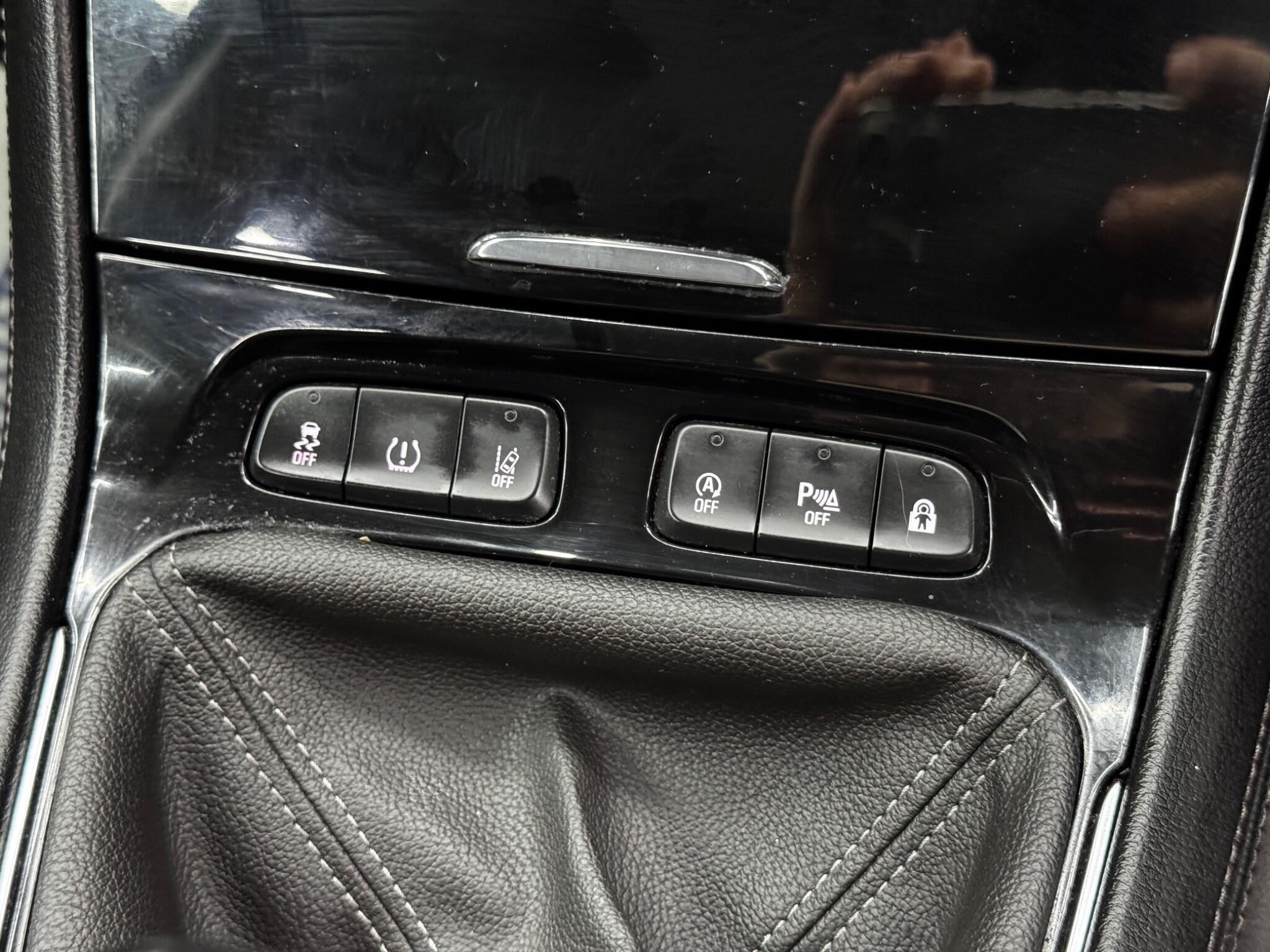 Vauxhall Grandland X view 24