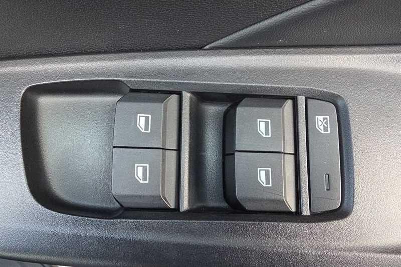 MG MG3 view 16