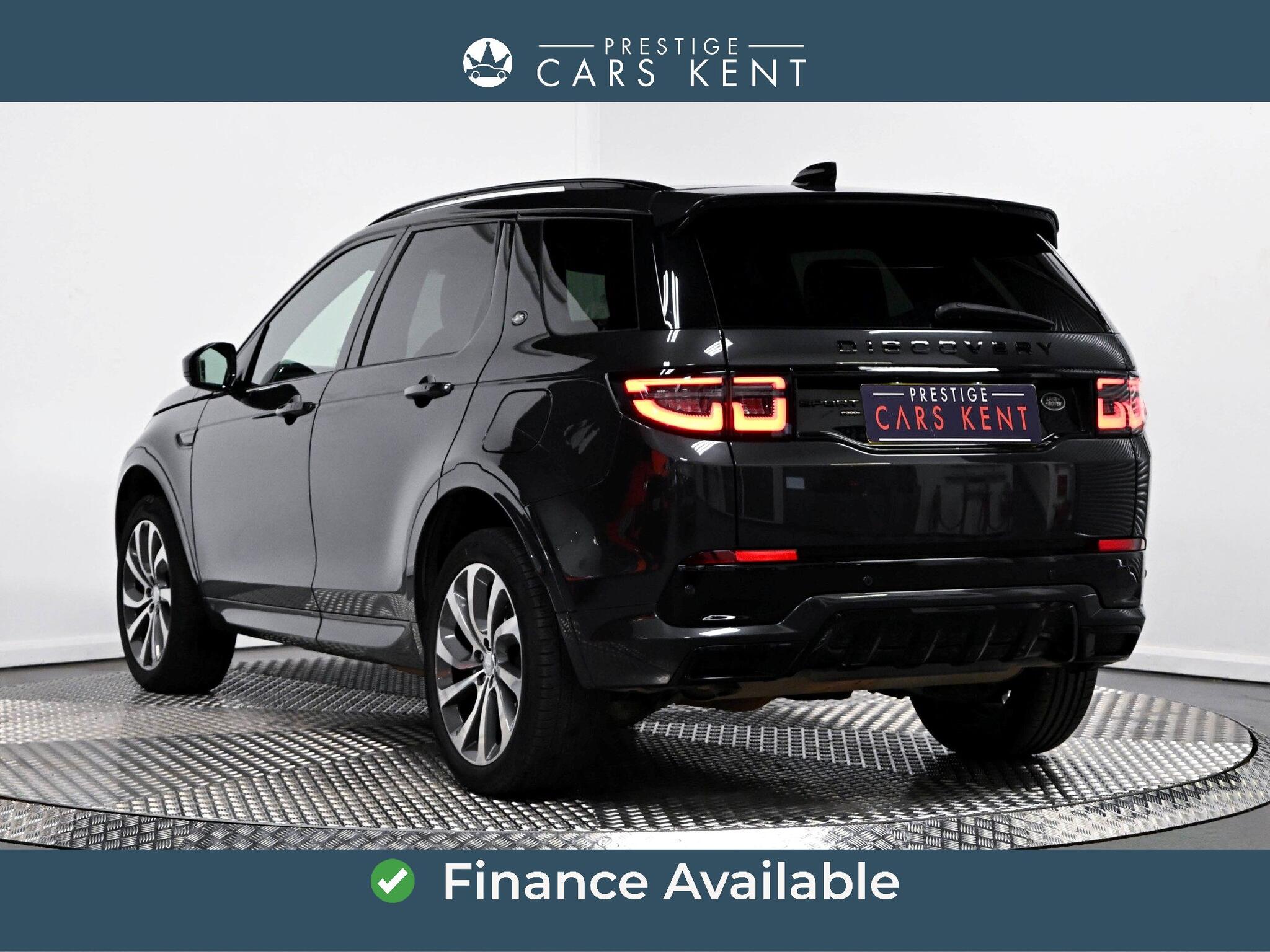 Land Rover Discovery Sport view 3