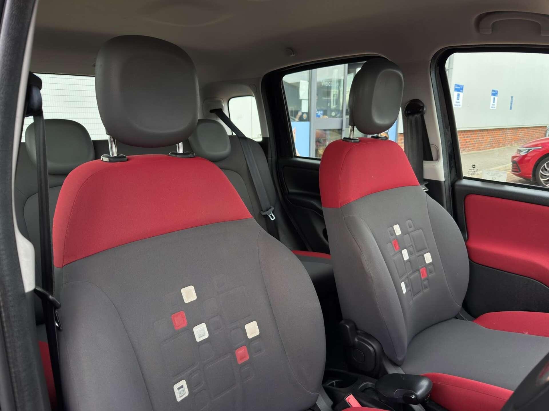 Fiat Panda view 12