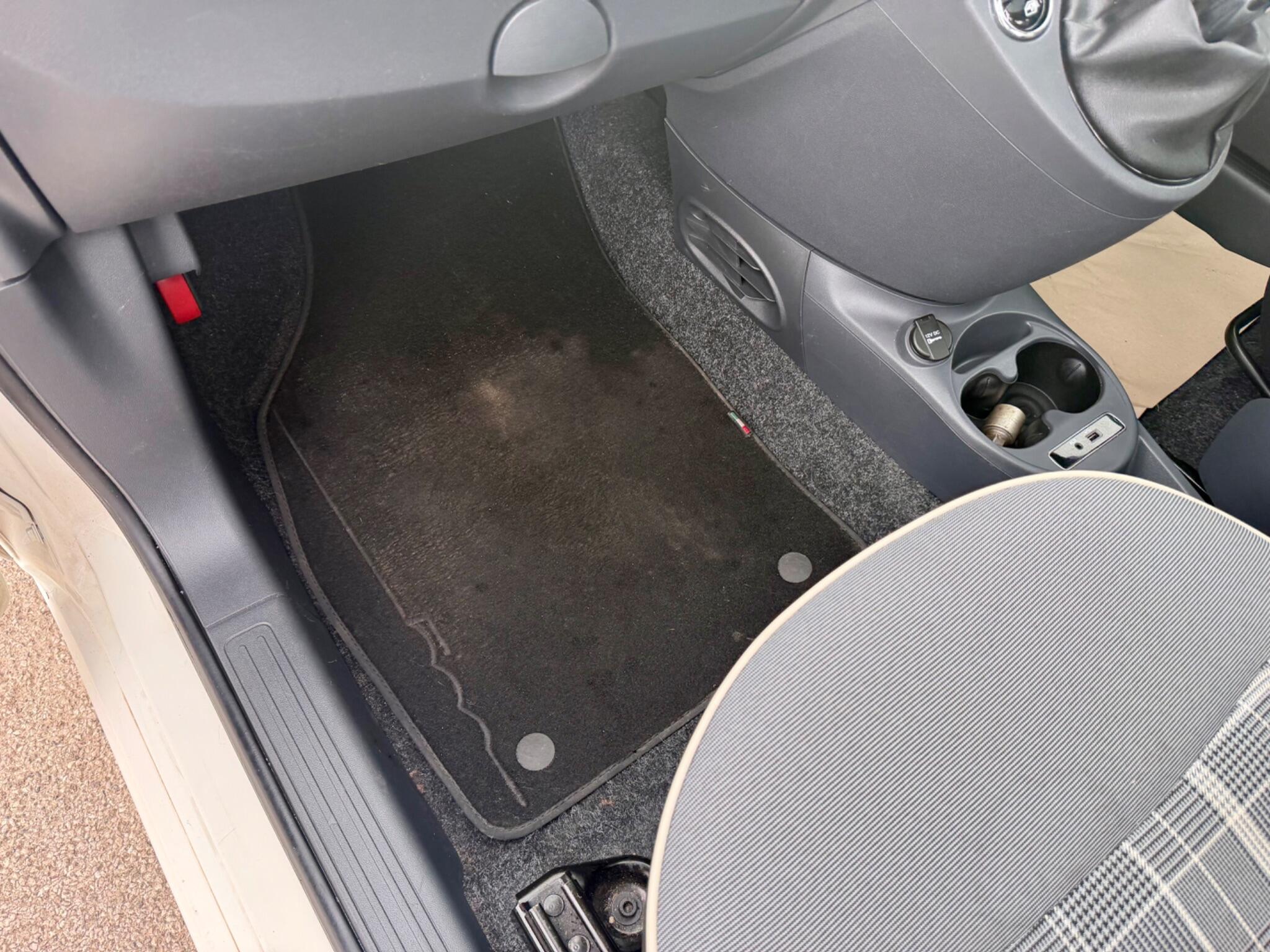 Fiat 500 view 53