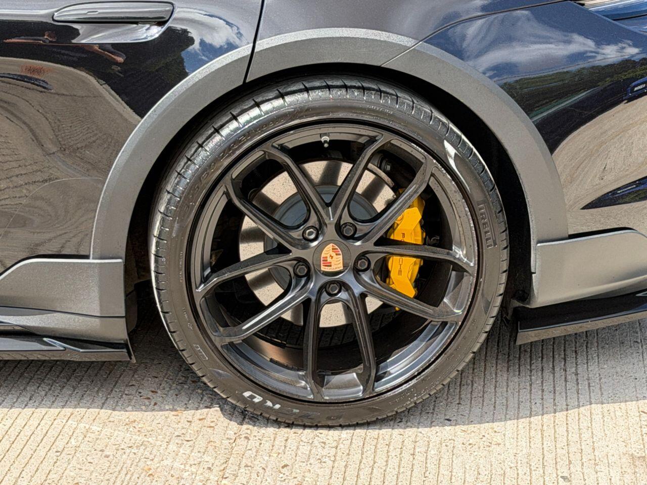 Porsche Taycan view 8