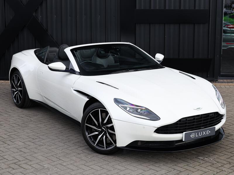 Aston Martin DB11 view 17