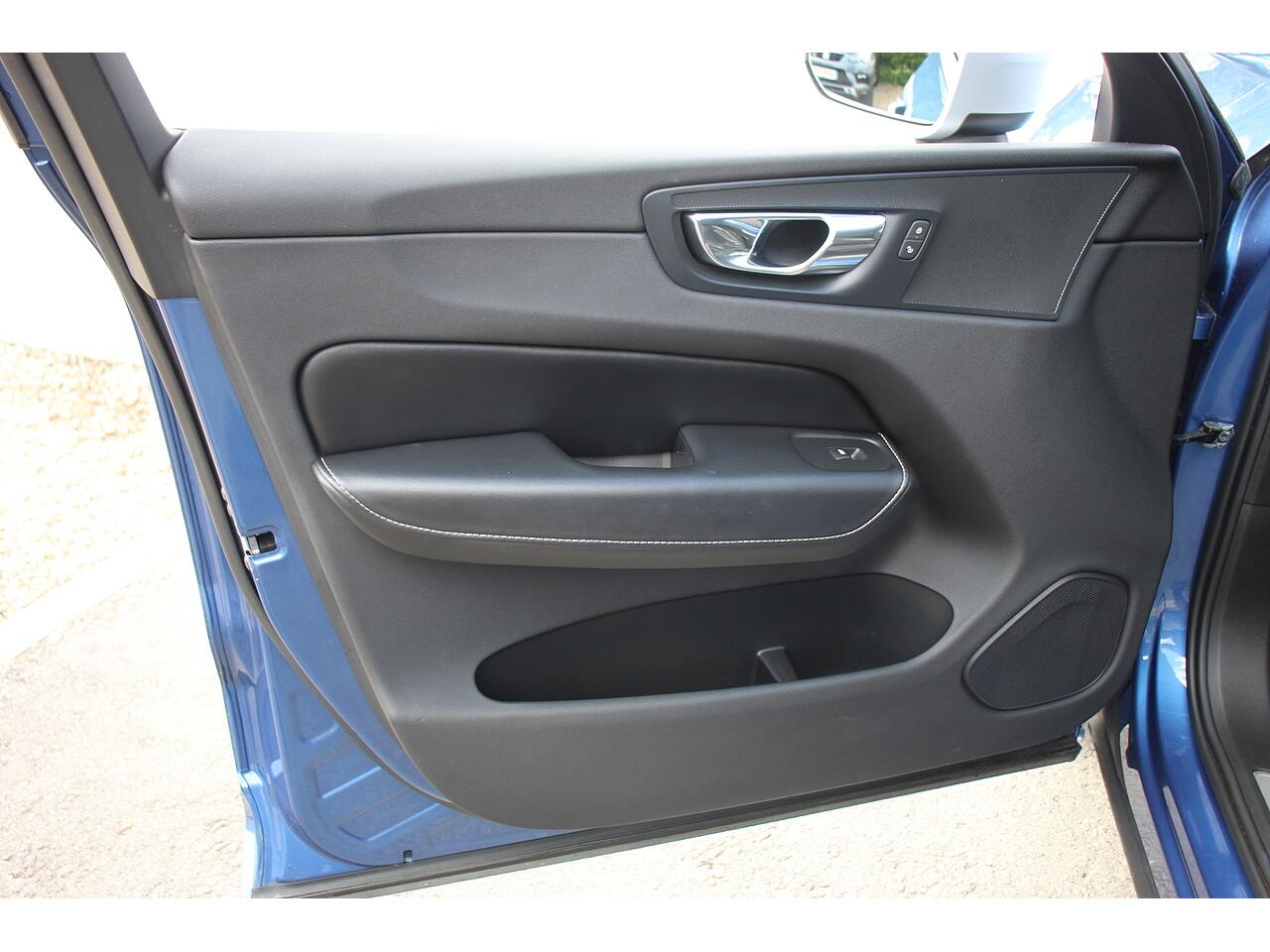Volvo XC60 view 37