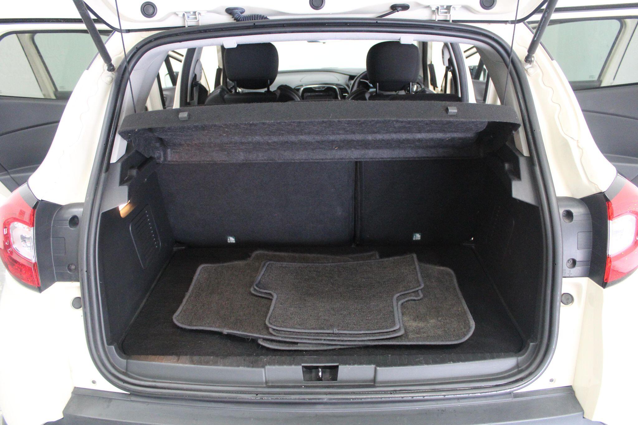 Renault Captur view 23
