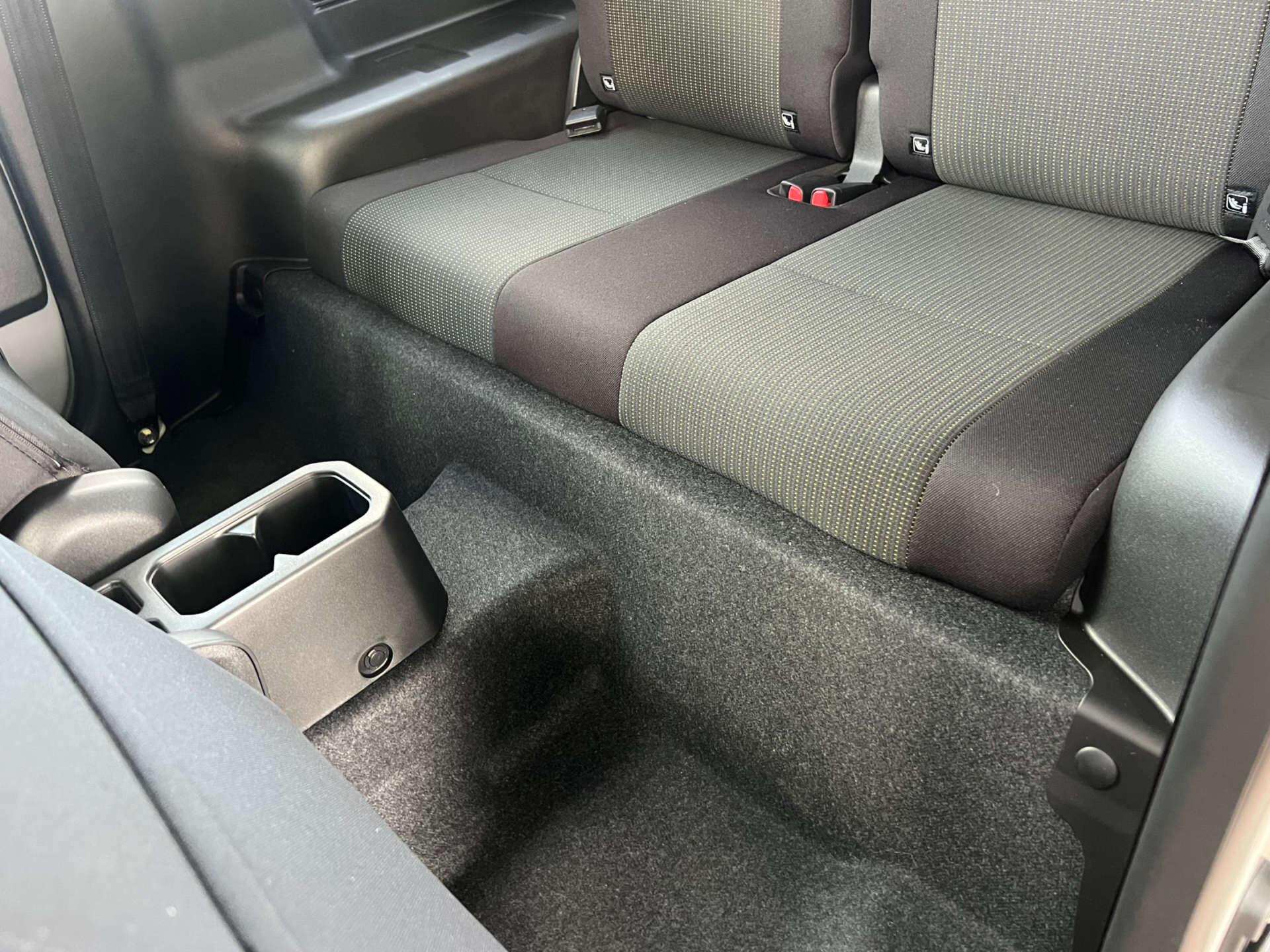 Suzuki Jimny view 26
