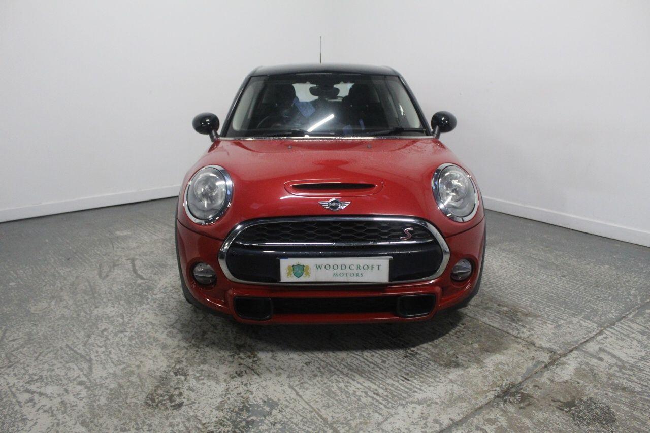 Mini Hatch view 13