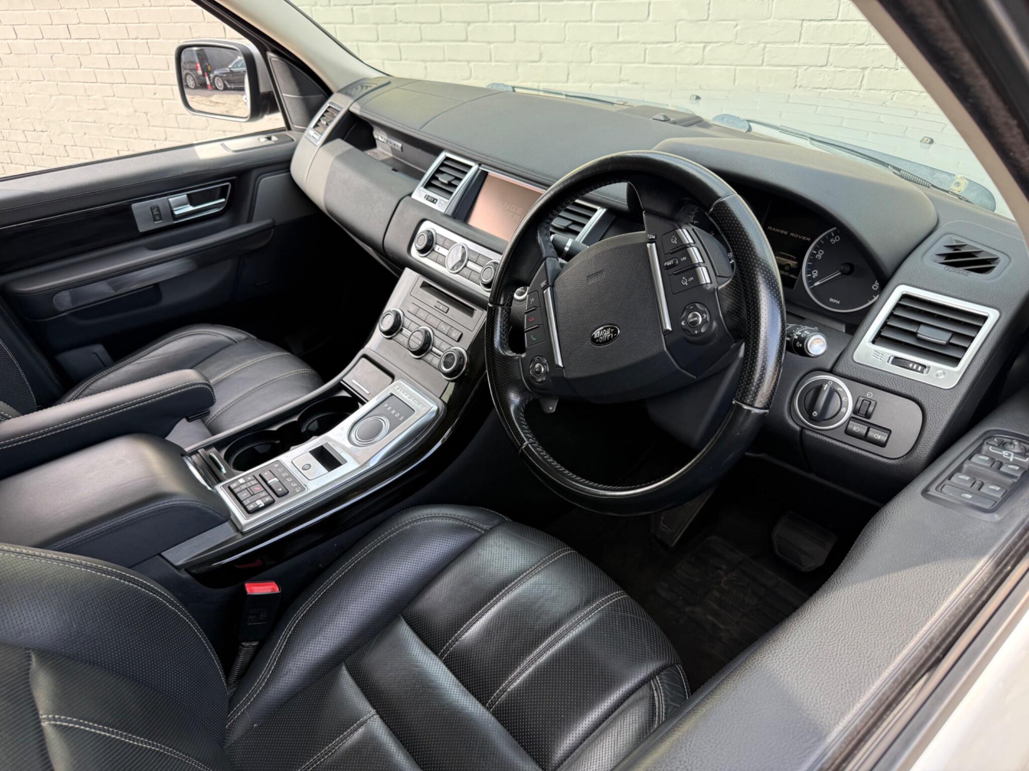 Land Rover Range Rover Sport view 42