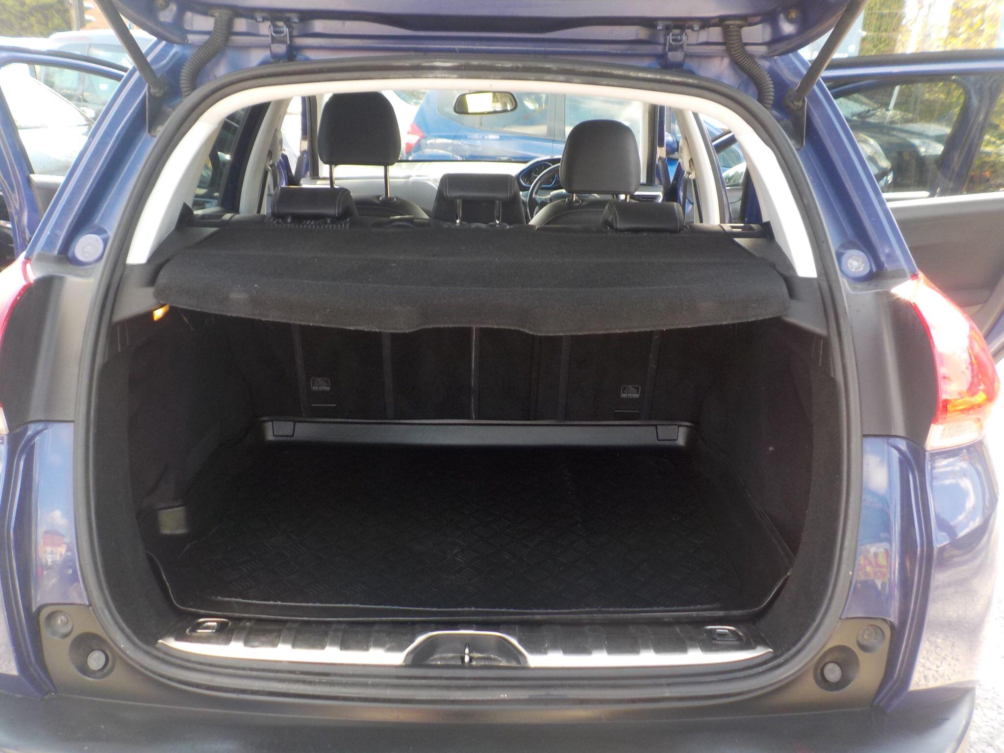 Peugeot 2008 1.6 e-HDi Allure Euro 5 (s/s) 5dr