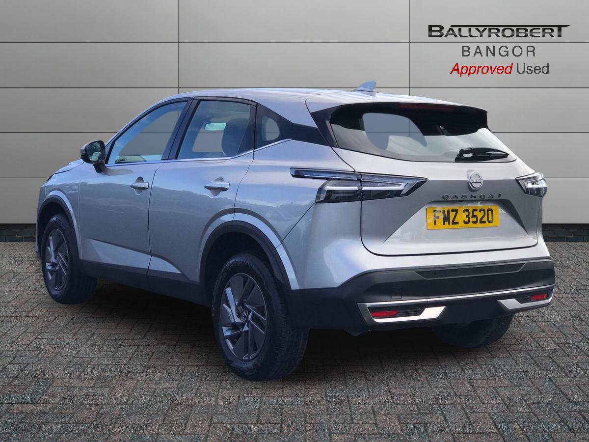 Nissan Qashqai view 2