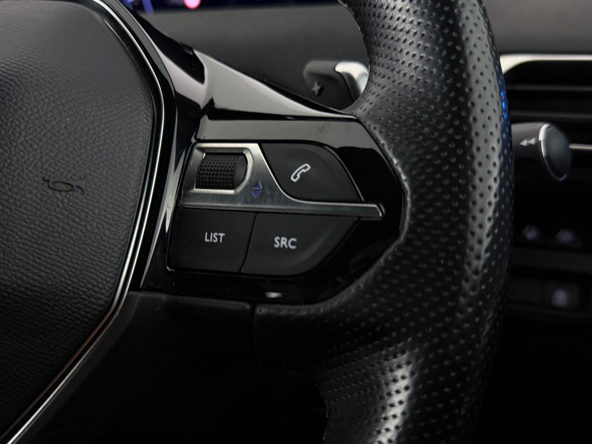 Peugeot 5008 view 17