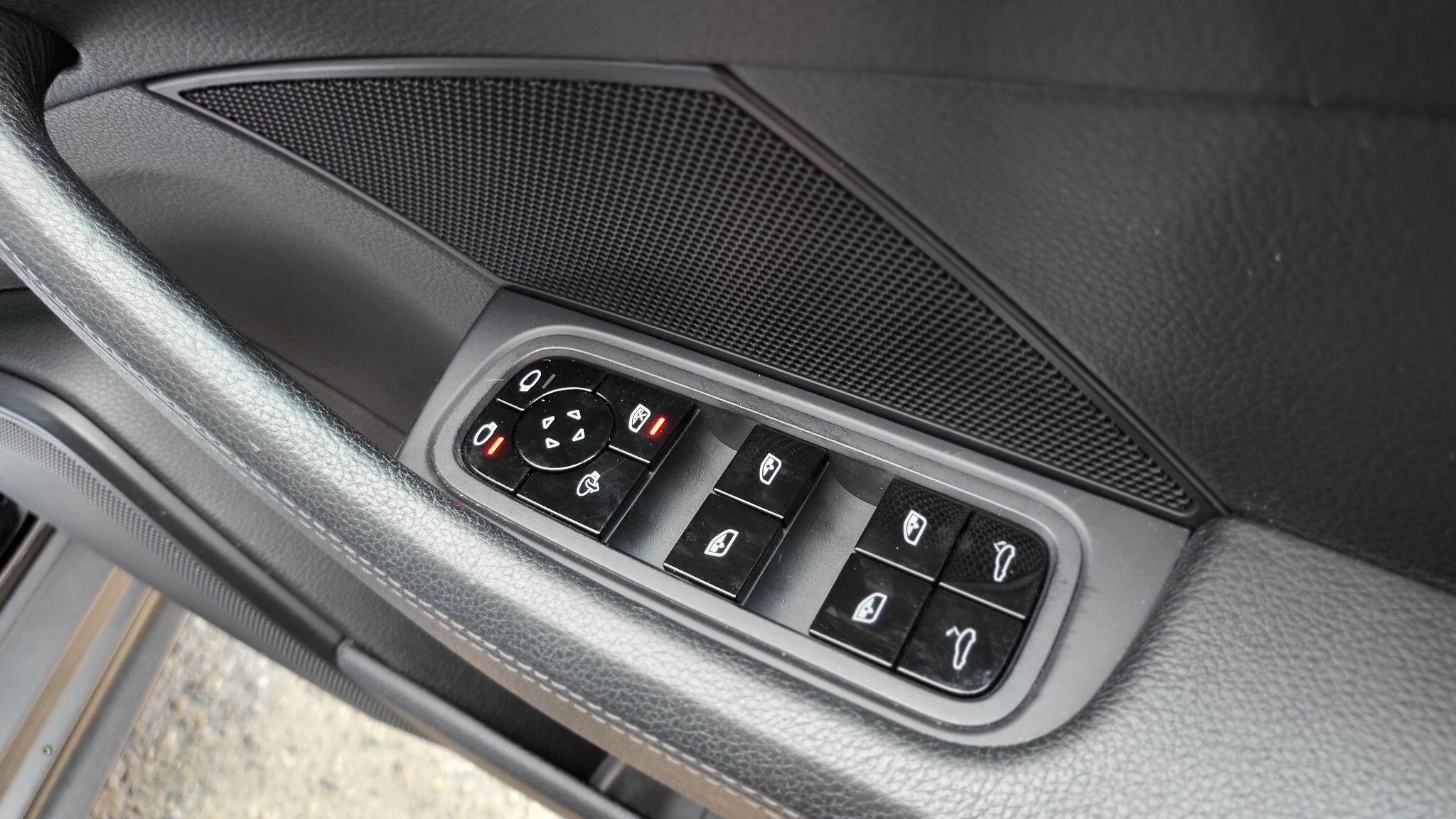Porsche Panamera view 31