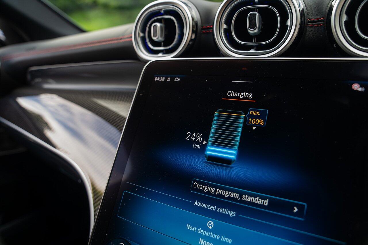 Mercedes-Benz GLC view 76