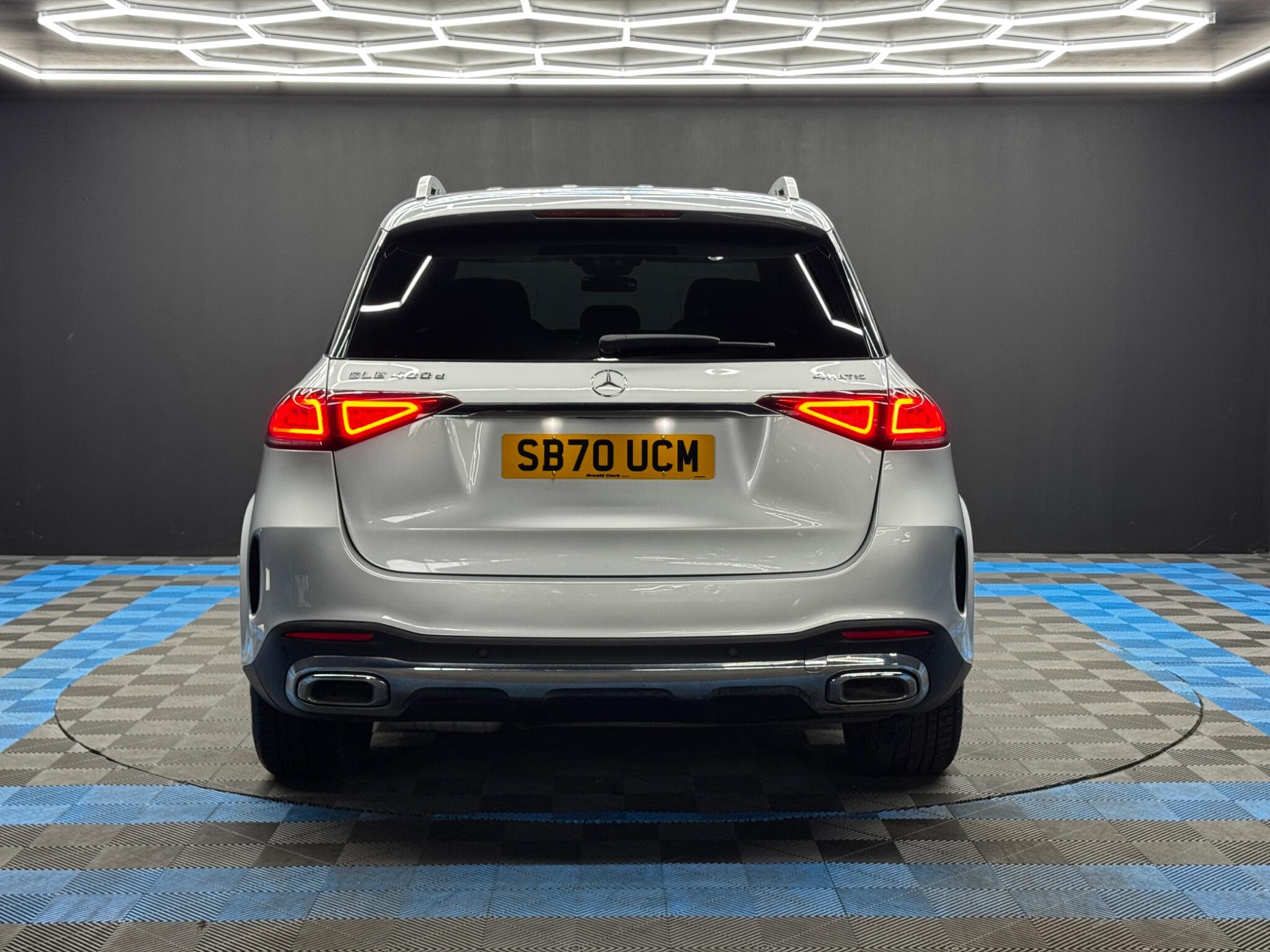 Mercedes-Benz Gle view 6