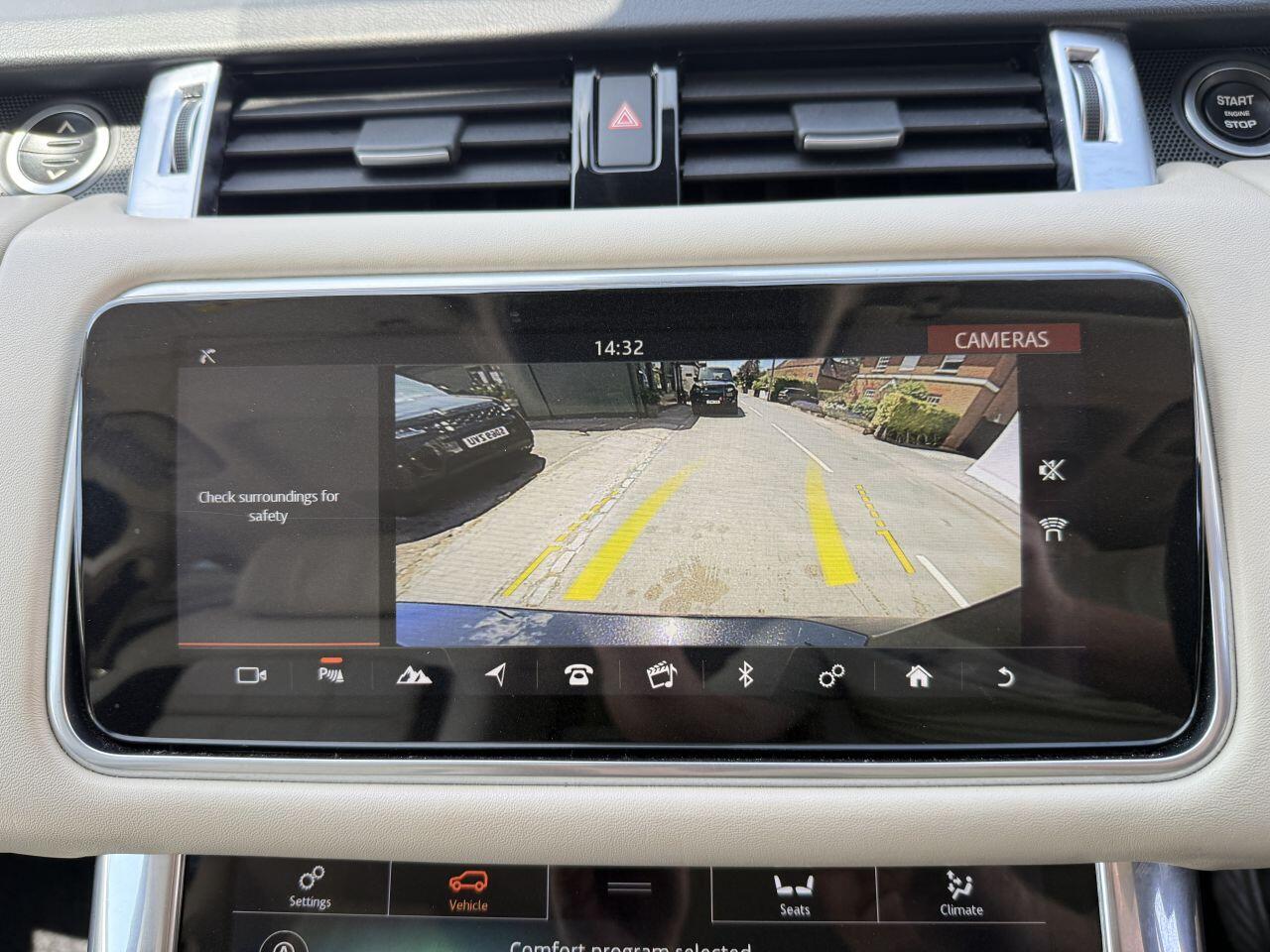 Land Rover Range Rover Sport view 8