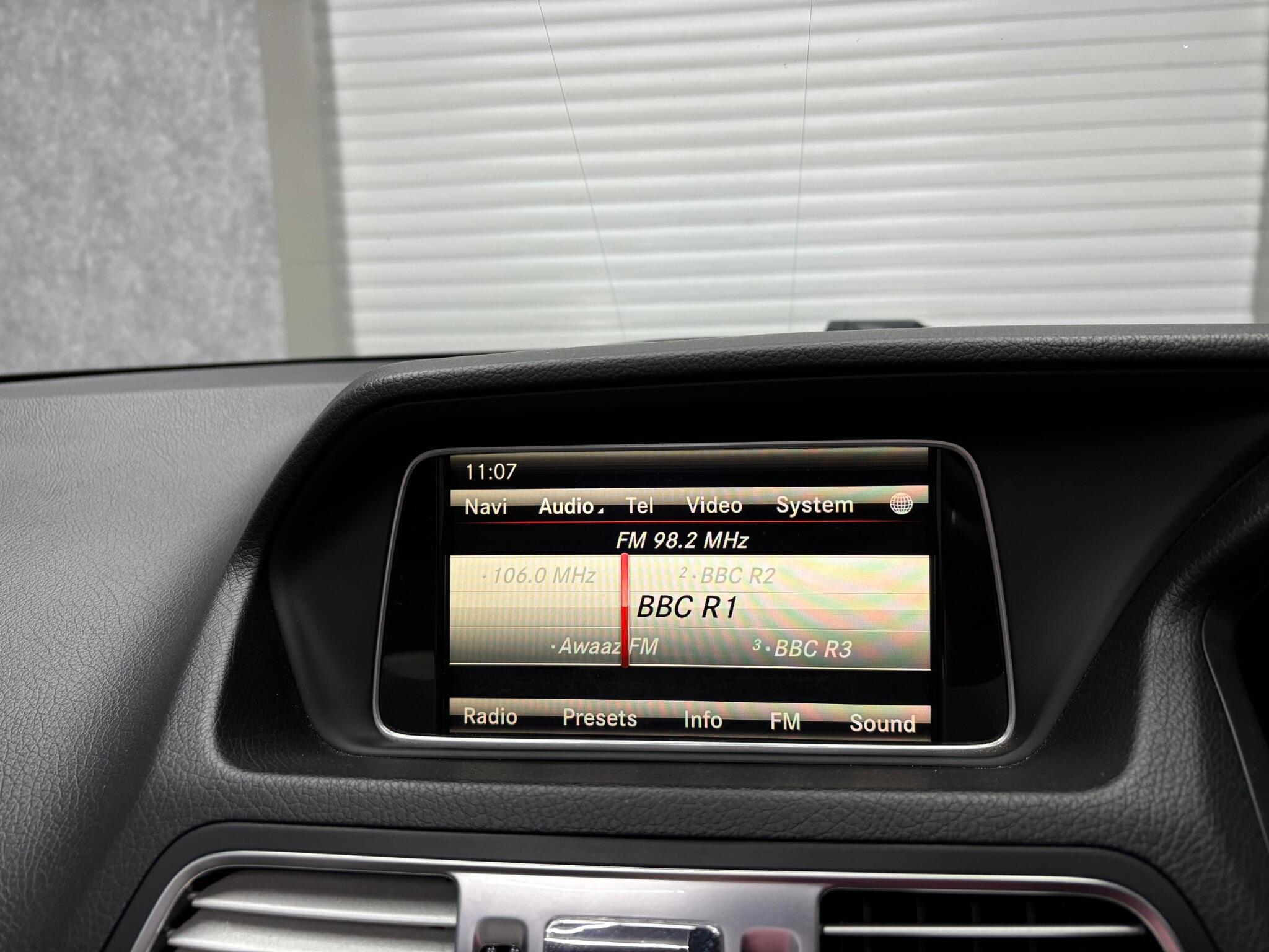 Mercedes-Benz E Class view 8