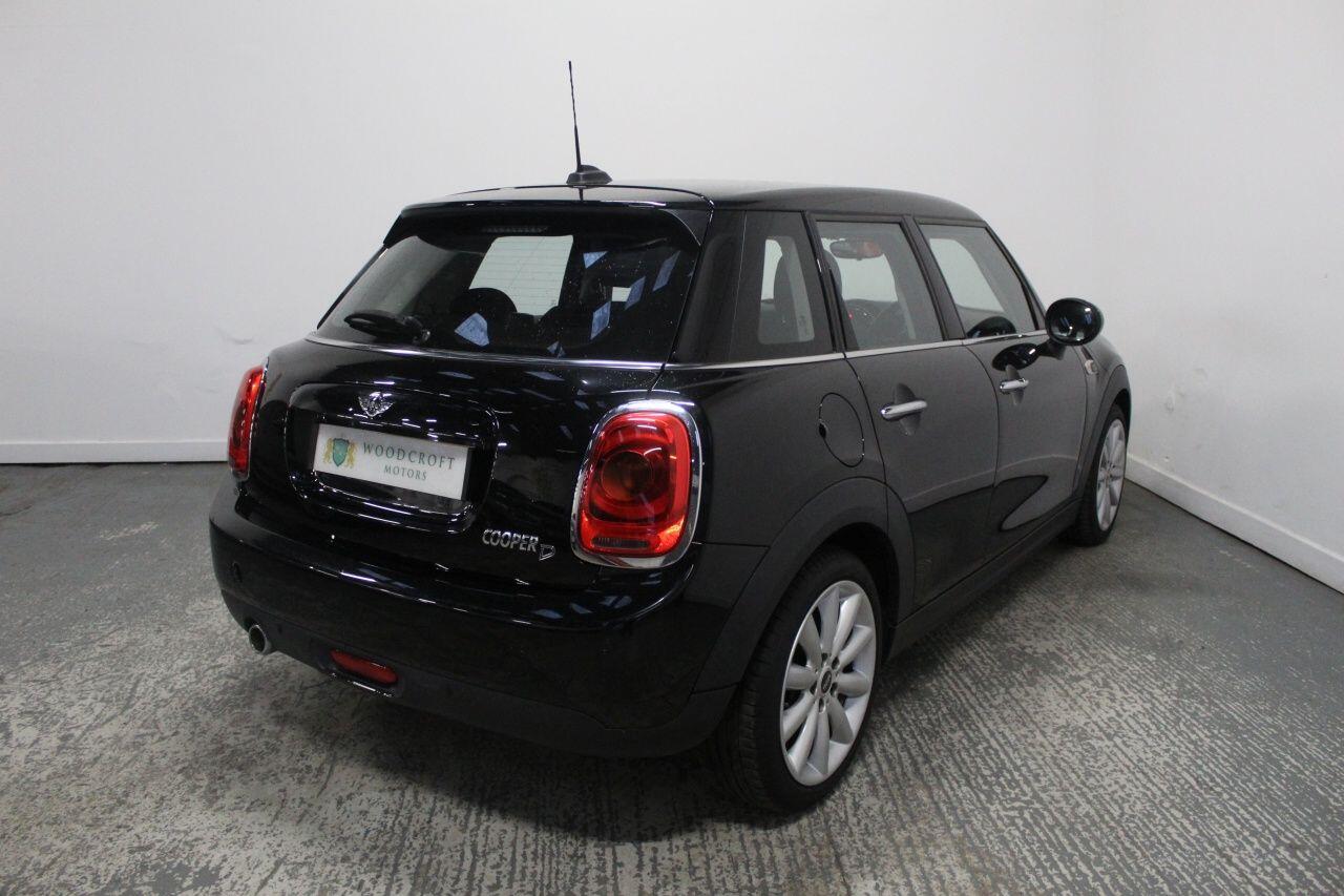 Mini Hatch view 13