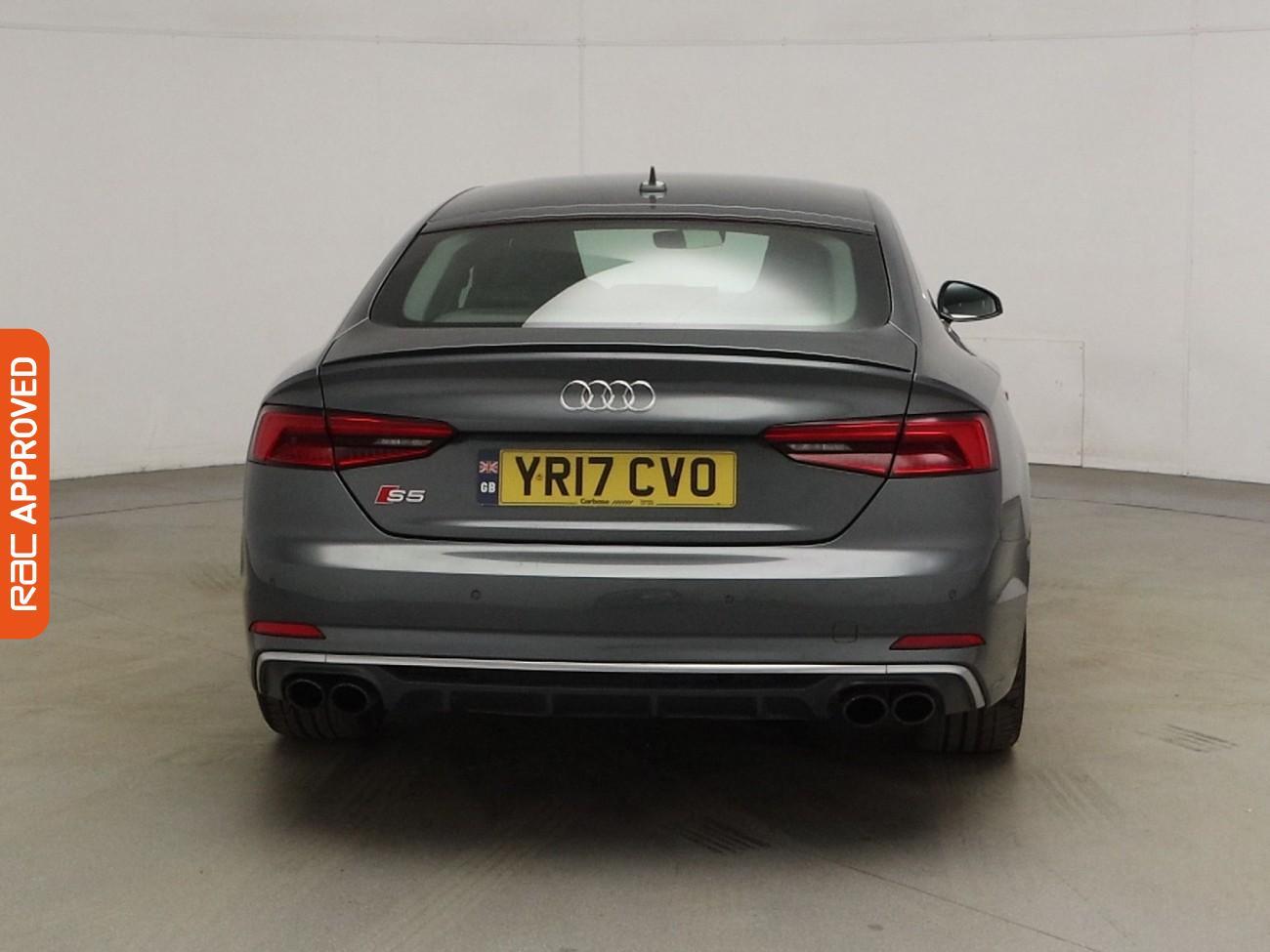 Audi S5 view 8