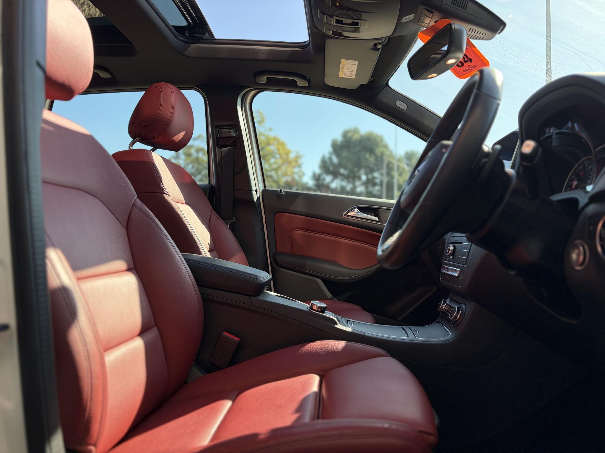 Mercedes-Benz B-Class view 17
