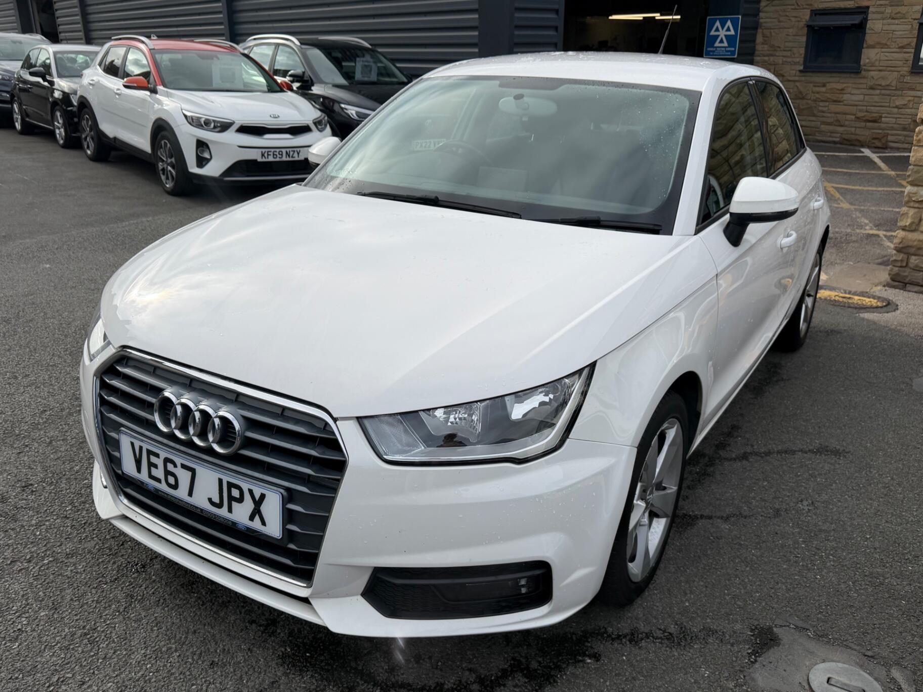 Audi A1 view 5