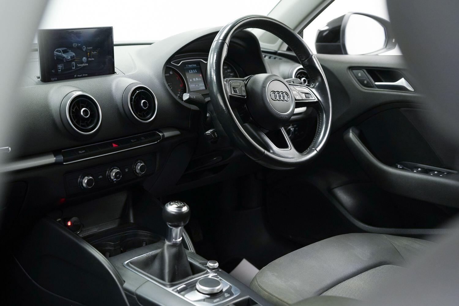 Audi A3 view 28