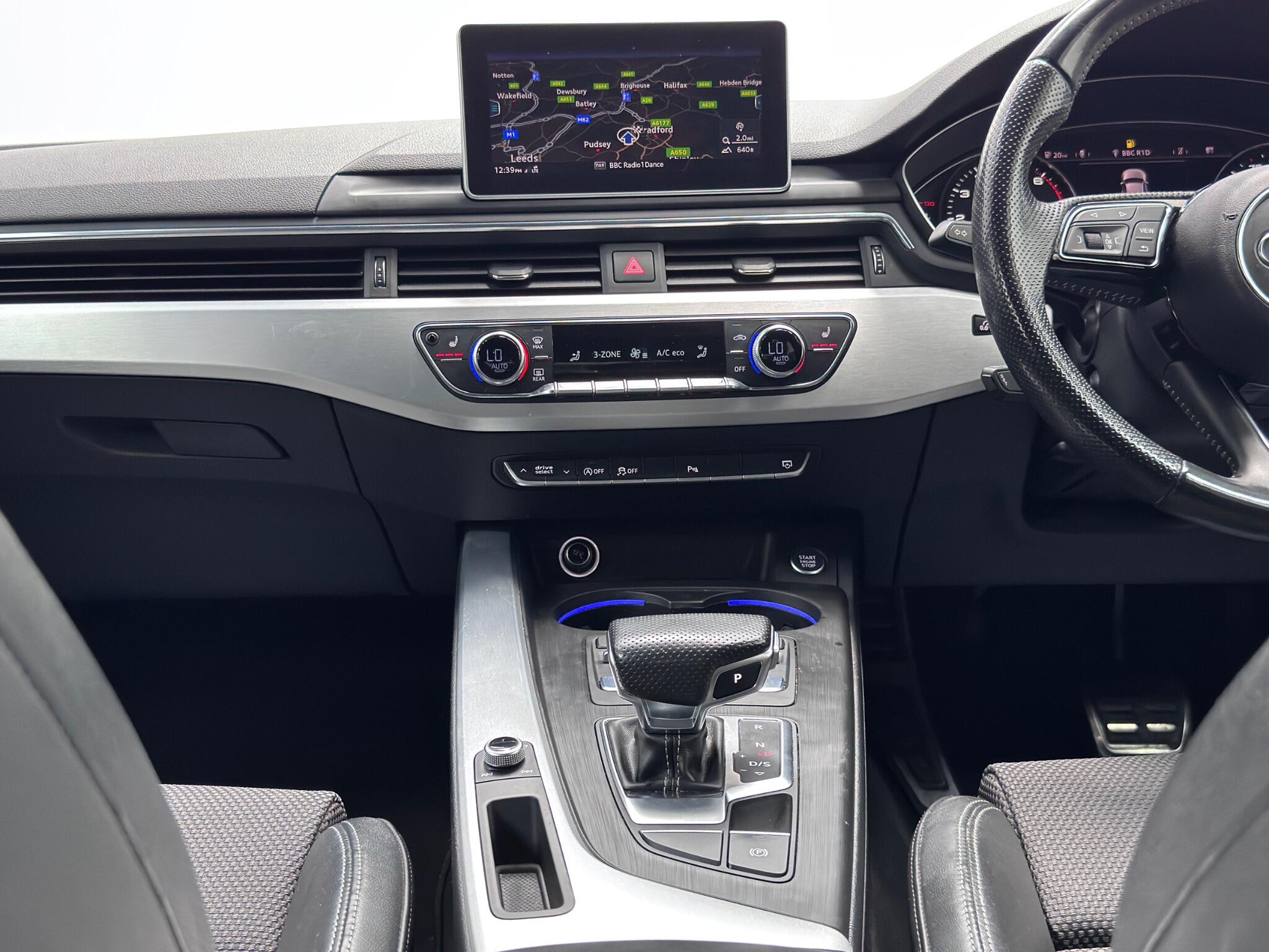 Audi A4 view 19