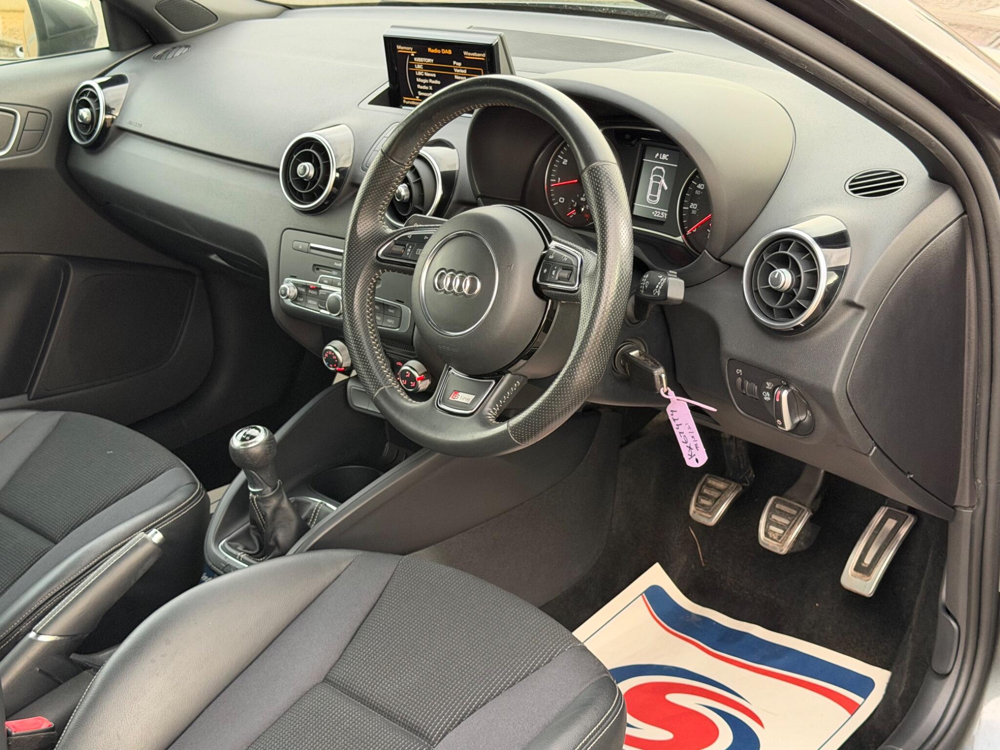 Audi A1 view 3