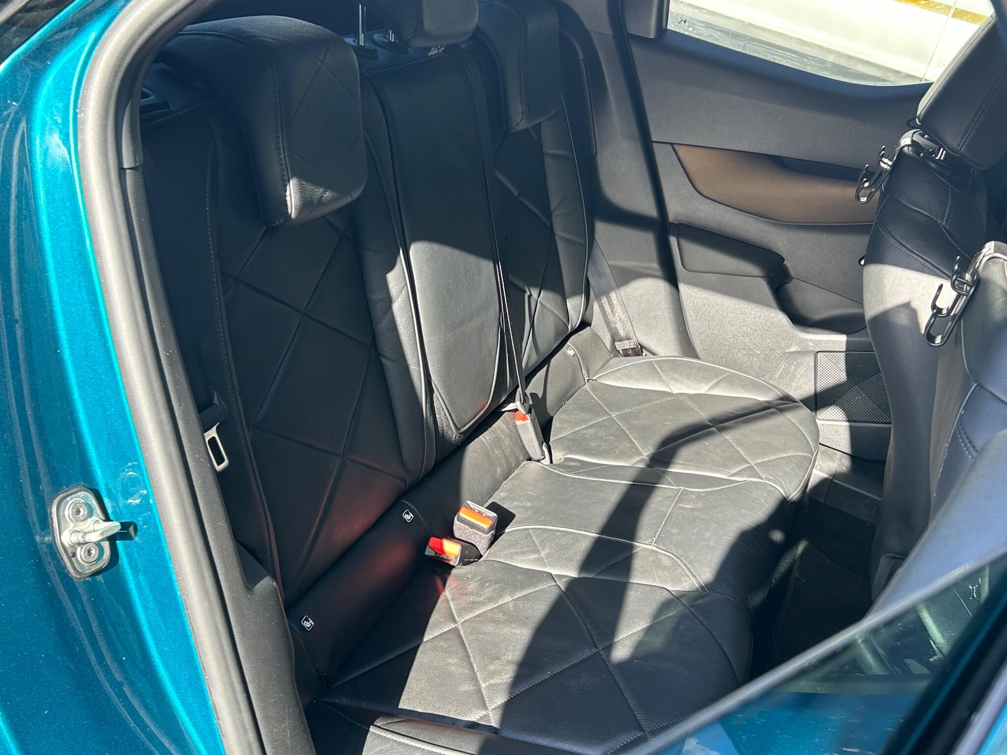 DS Automobiles DS 3 Crossback view 25