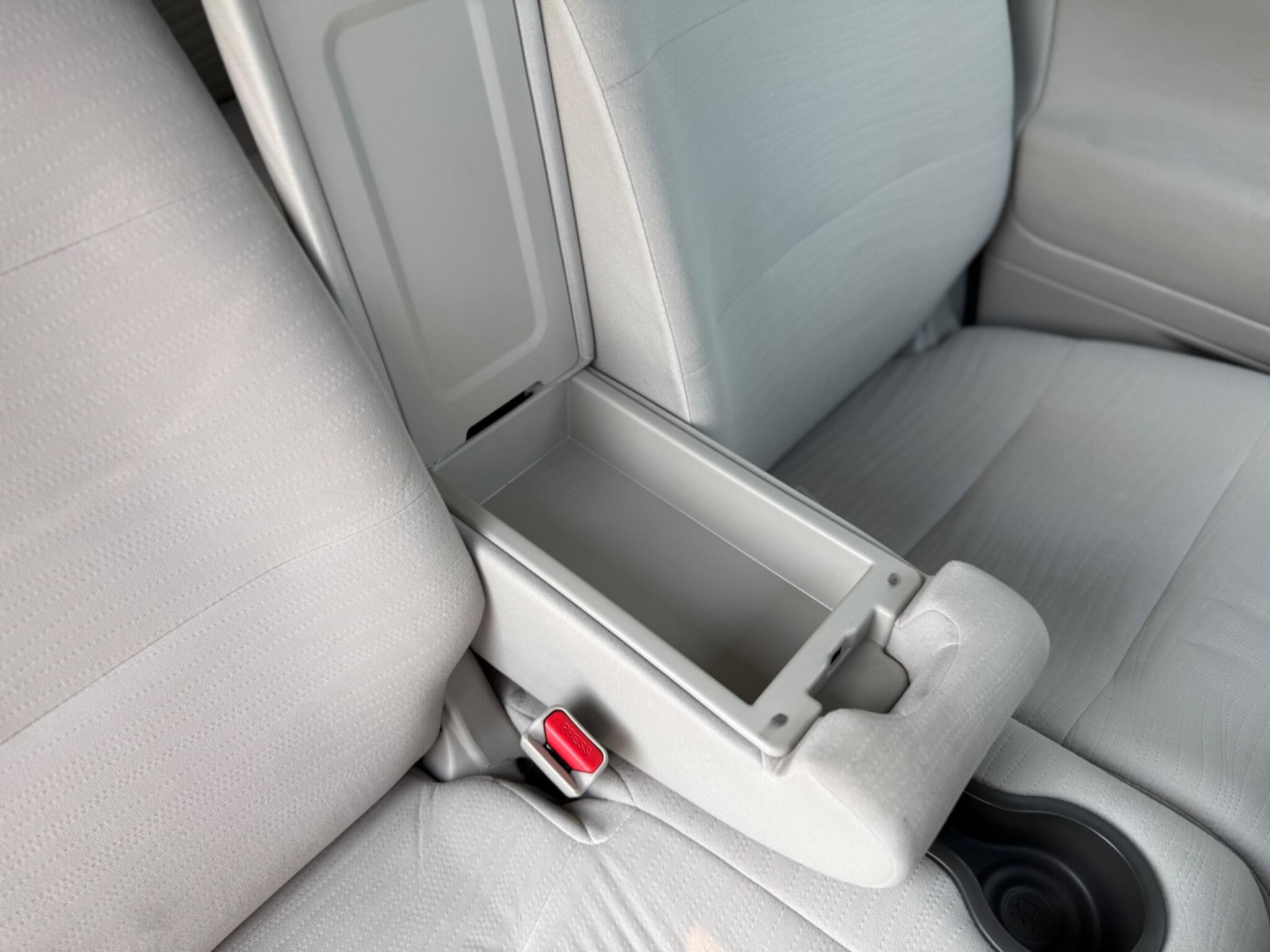 Nissan Cube view 25