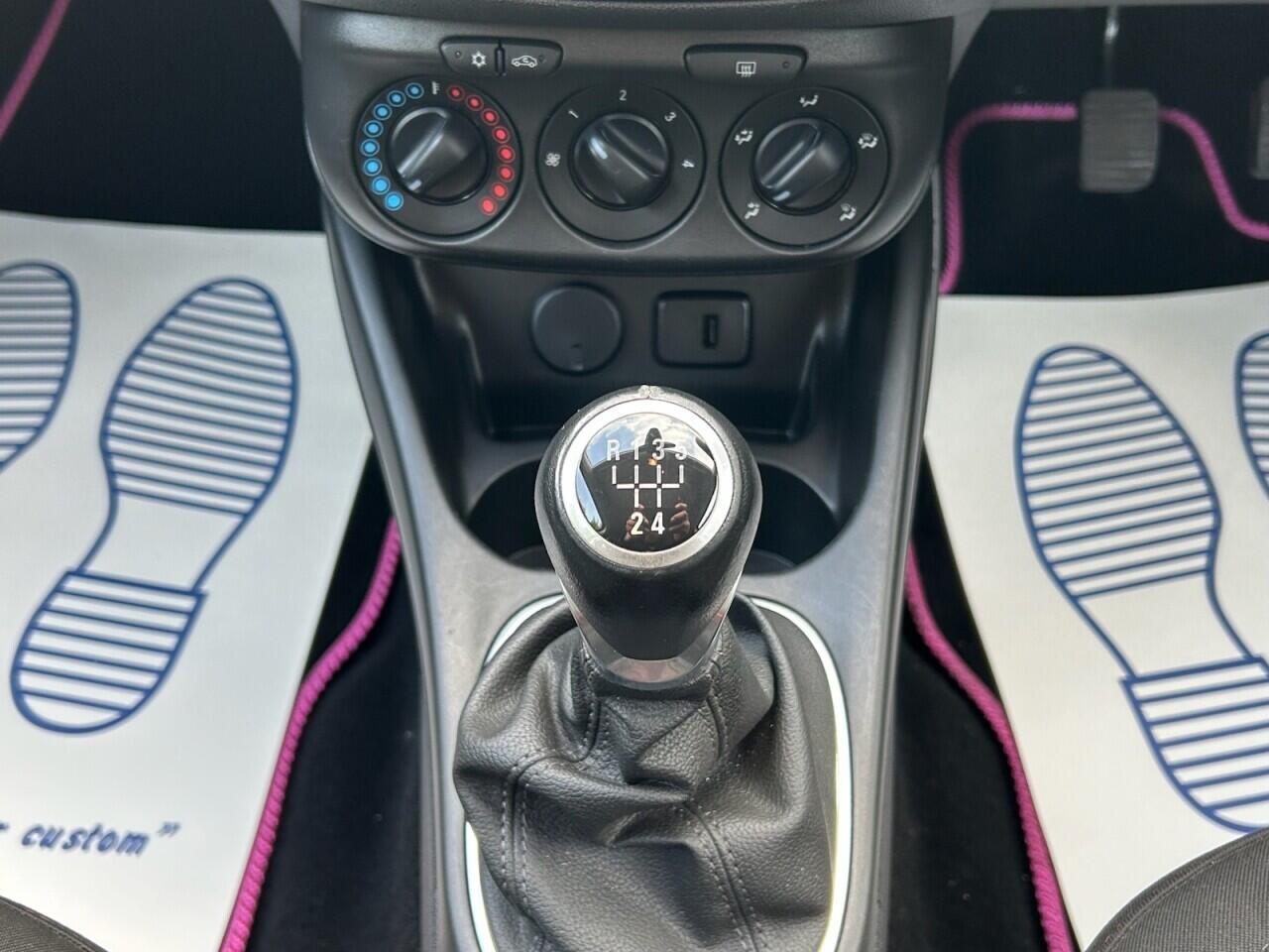Vauxhall Corsa view 29