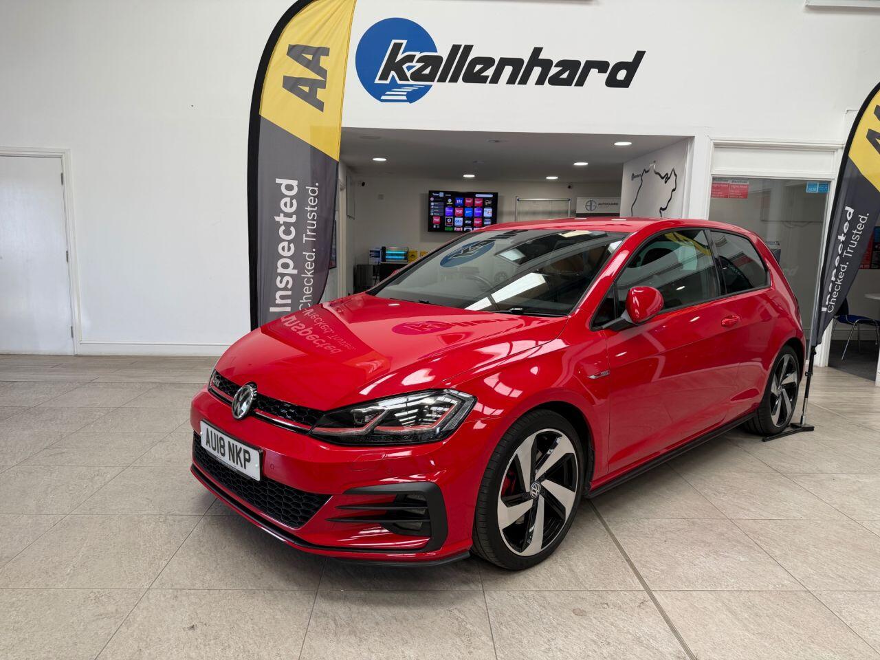 Volkswagen Golf view 4