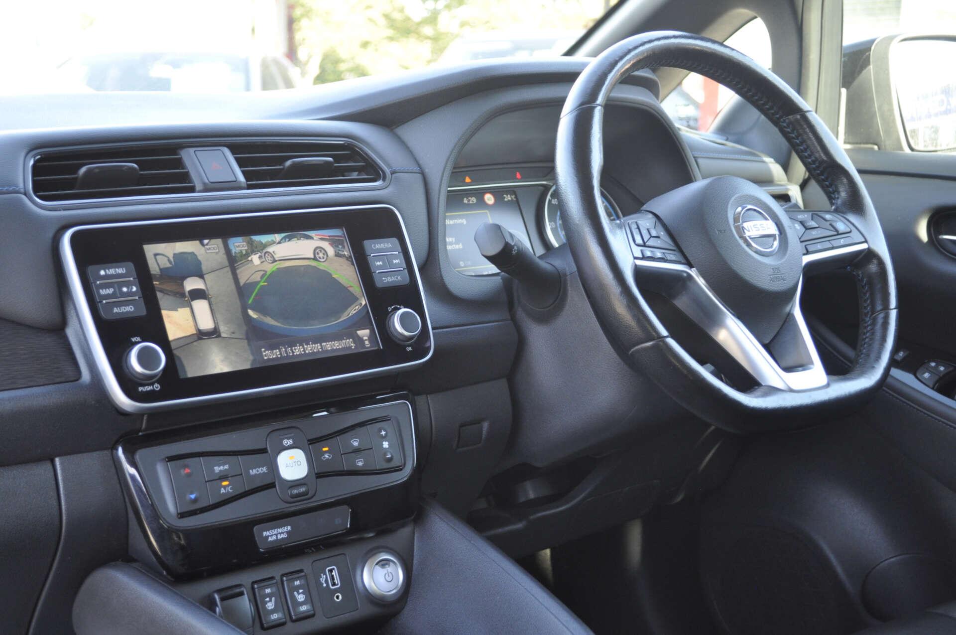 Nissan Leaf view 14