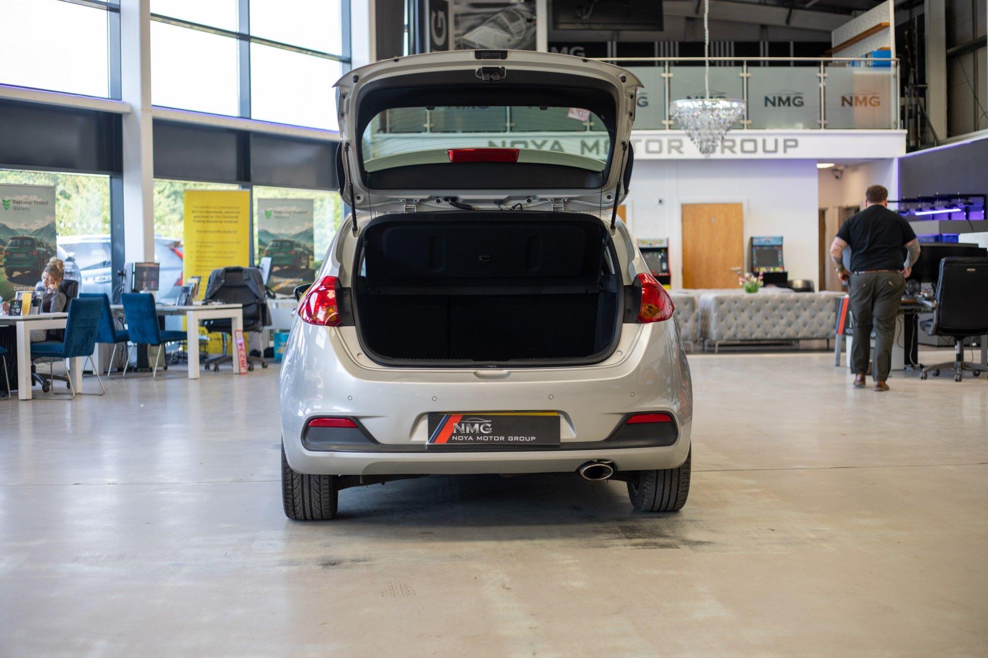 Kia Ceed view 37