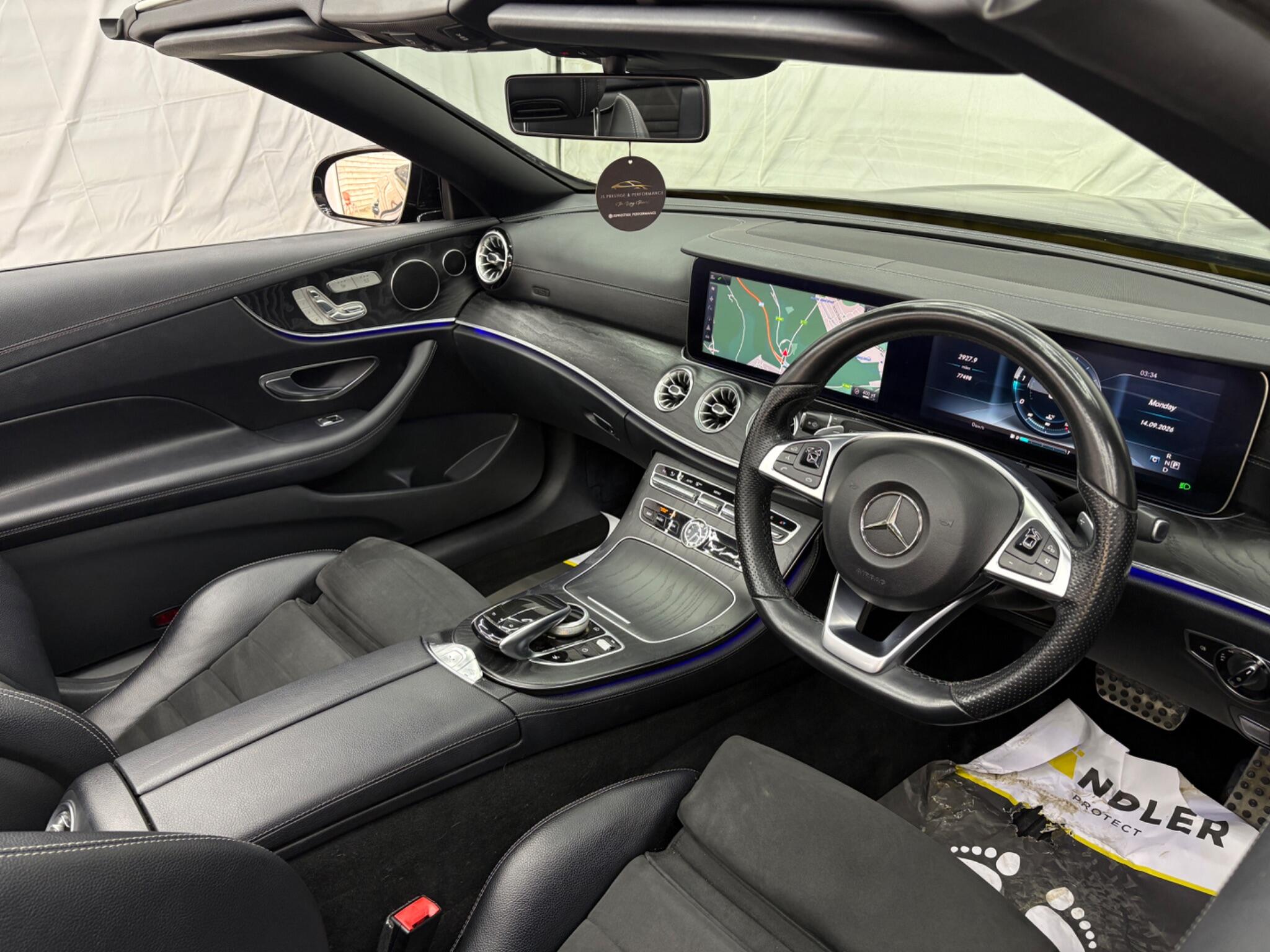 Mercedes-Benz E-Class view 14