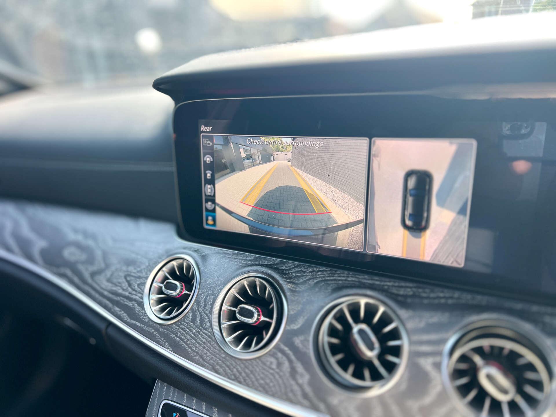 Mercedes-Benz CLS view 14