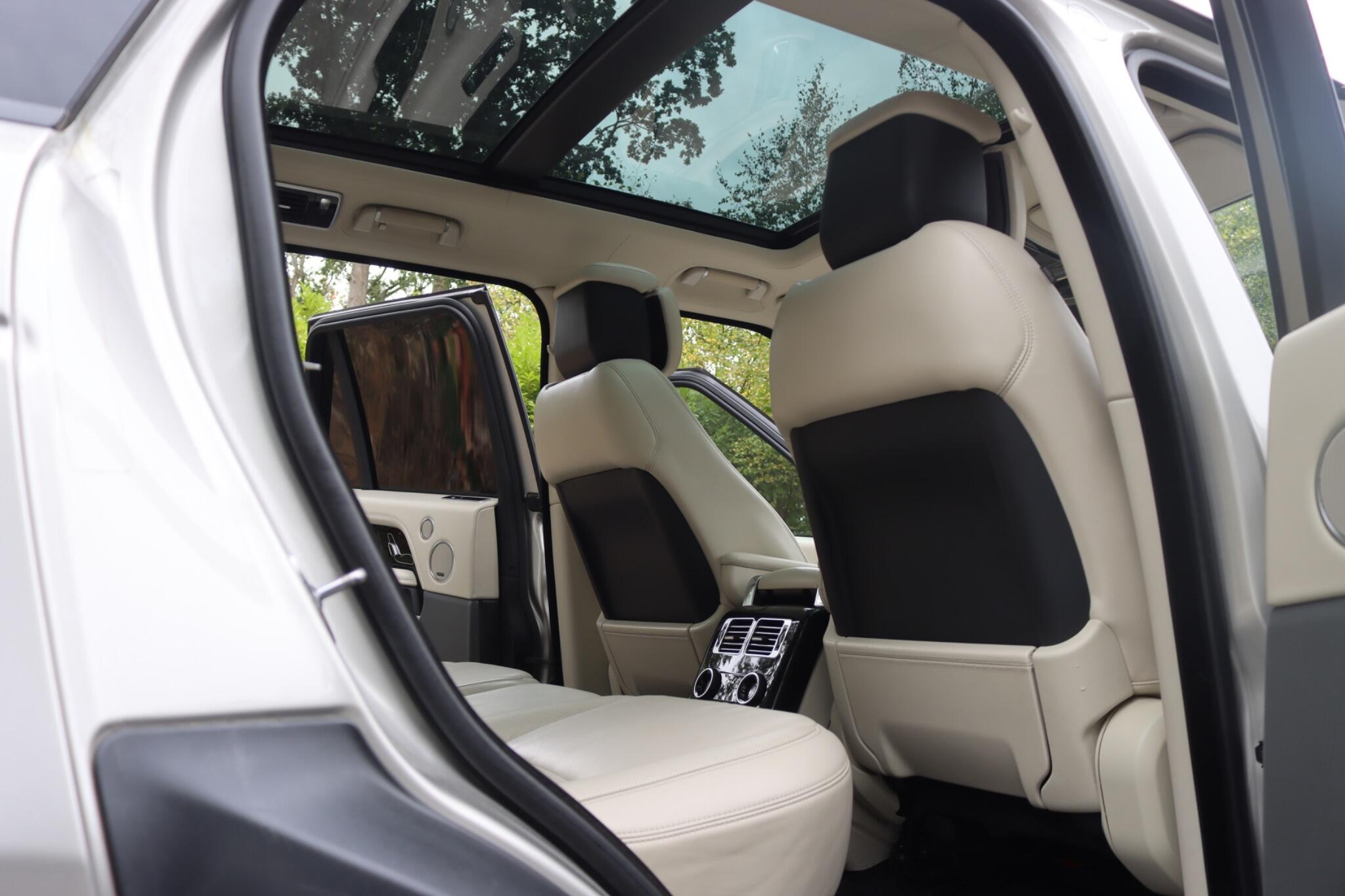Land Rover Range Rover view 54