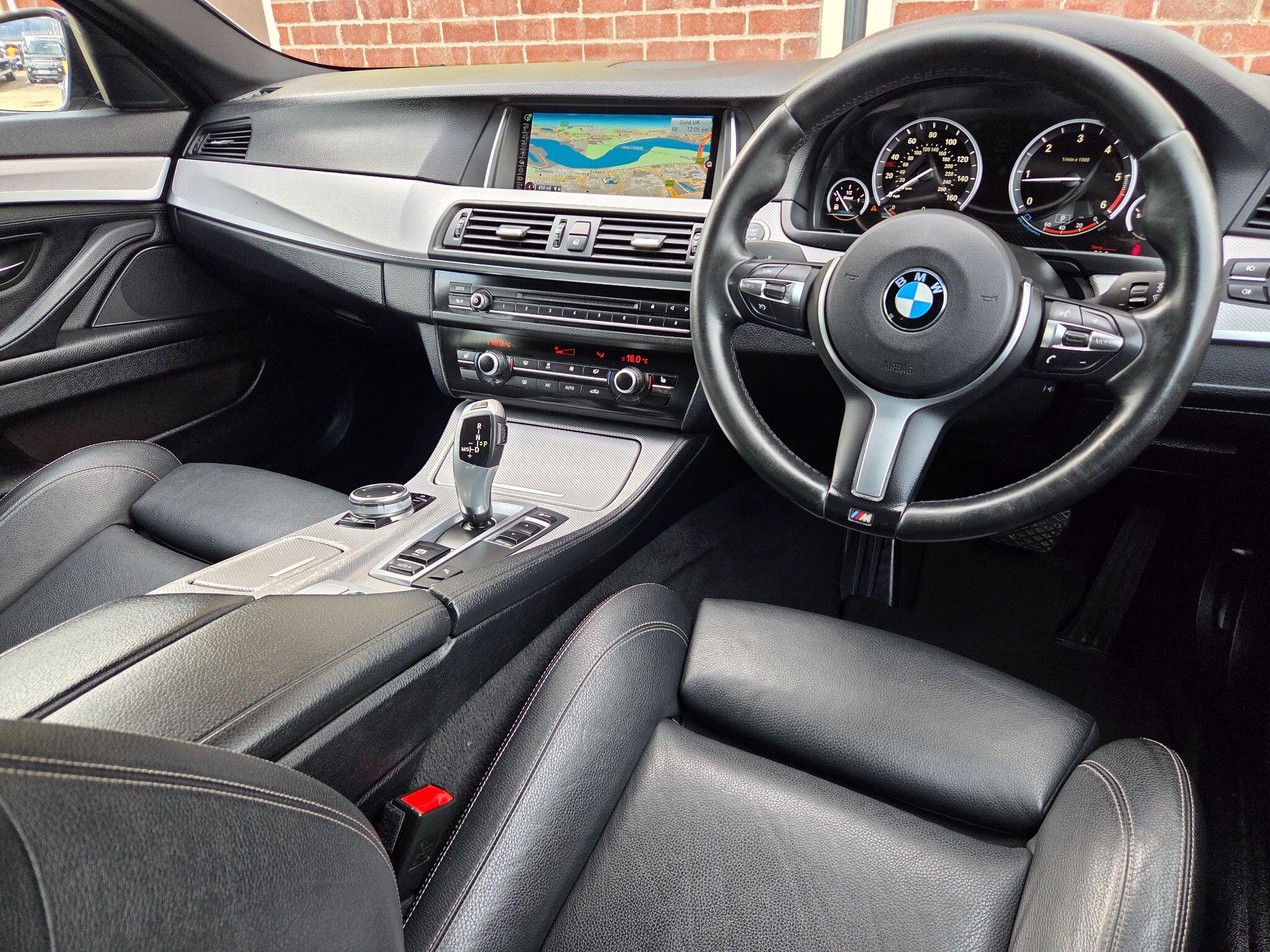 BMW 5 Series view 12