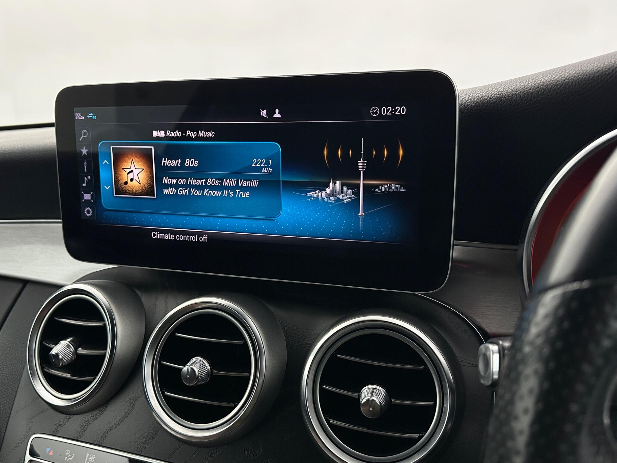 Mercedes-Benz C-Class view 28