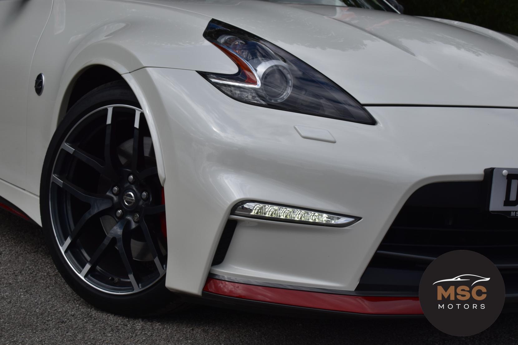 Nissan 370 Z view 26
