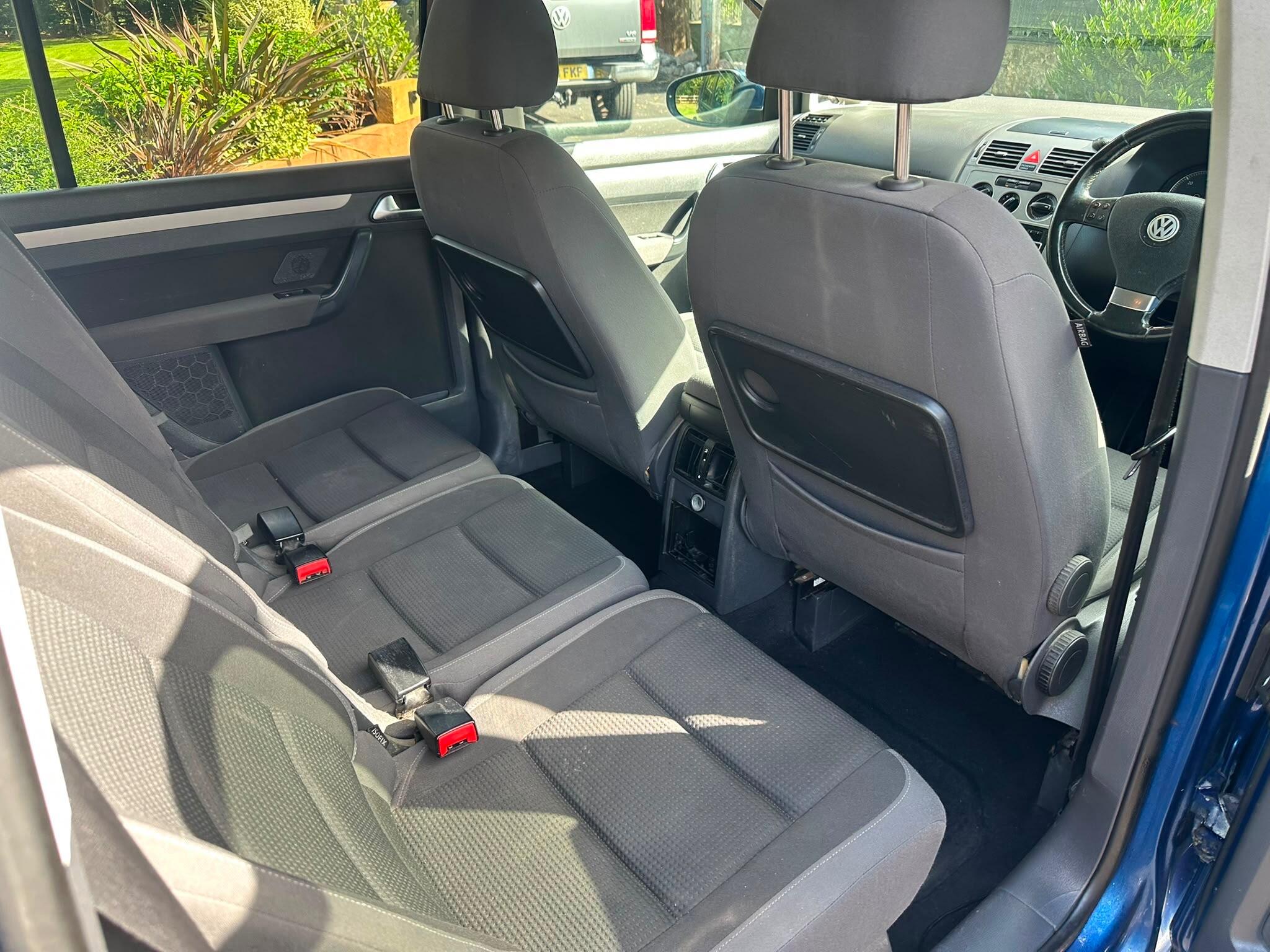 Volkswagen Touran view 24