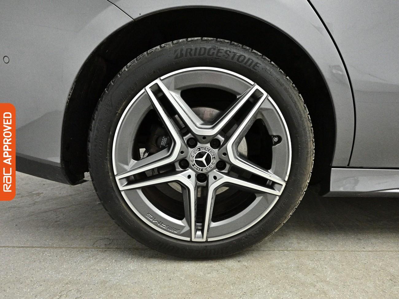 Mercedes-Benz CLA view 28
