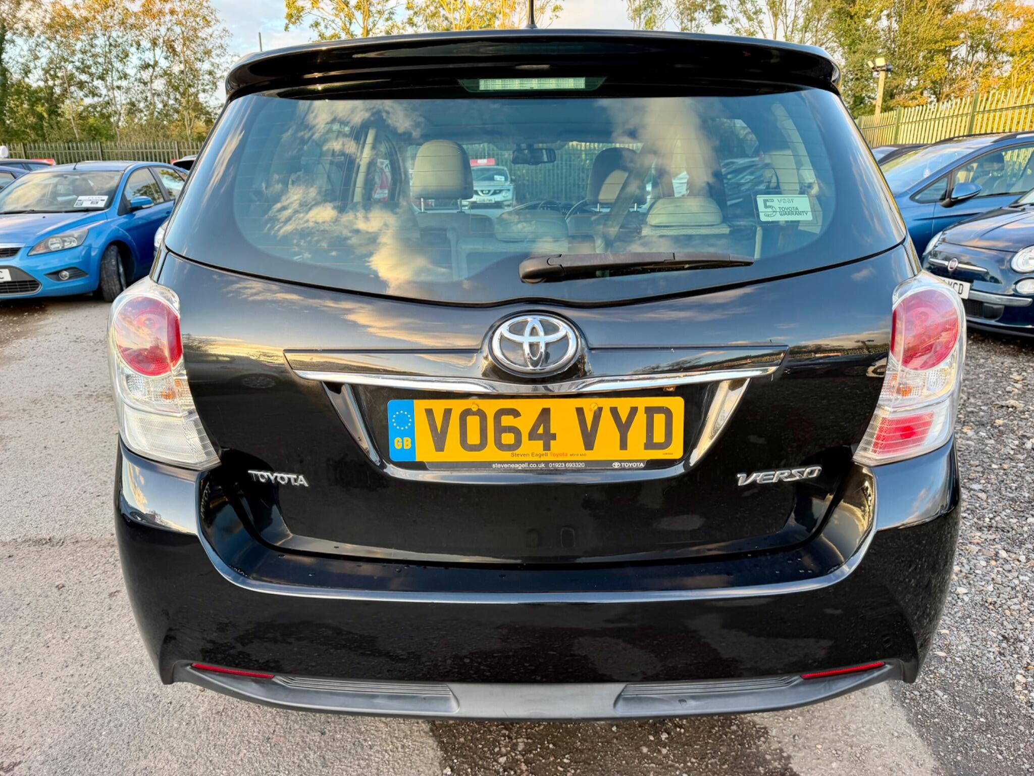 Toyota Verso view 15