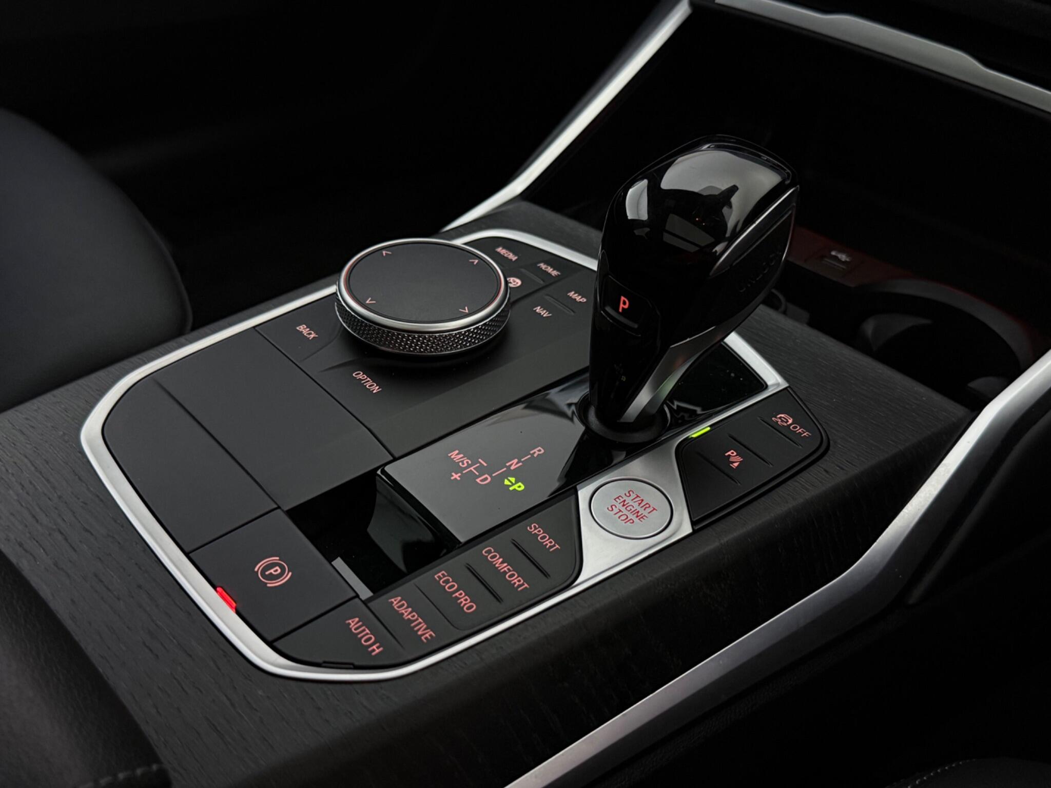BMW 3 Series view 36