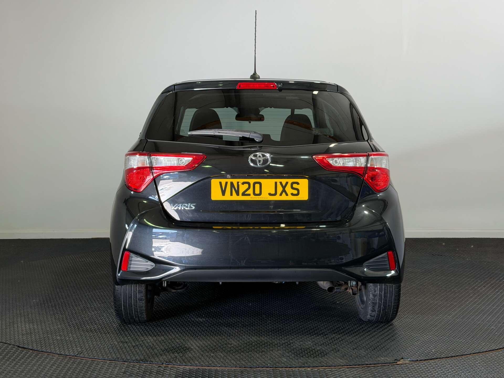 Toyota Yaris view 6