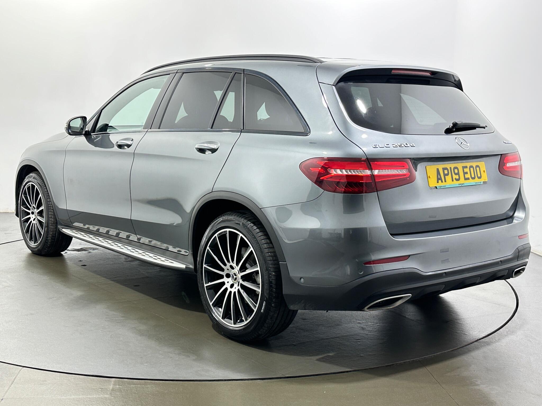 Mercedes-Benz GLC view 6