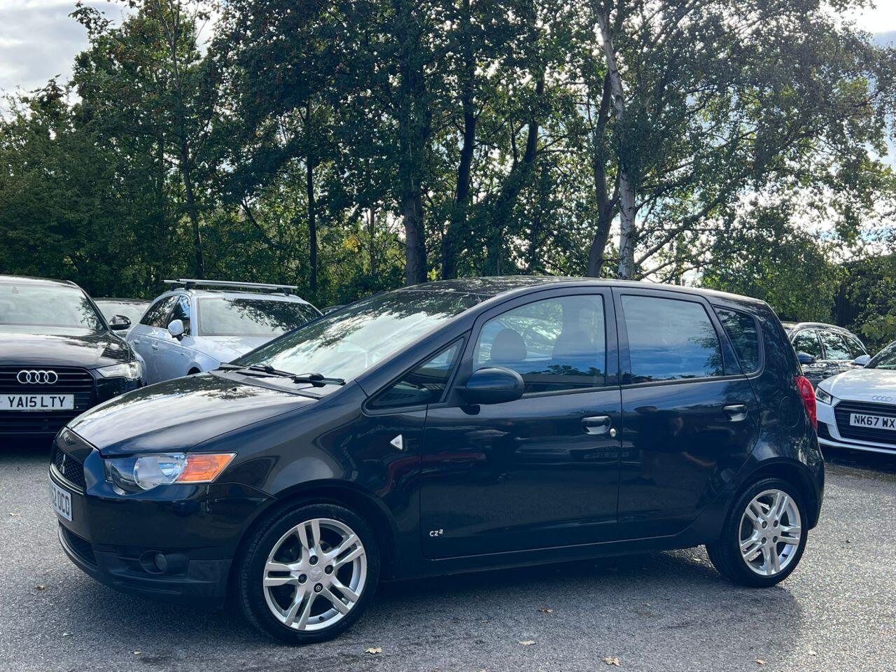 Mitsubishi Colt view 10